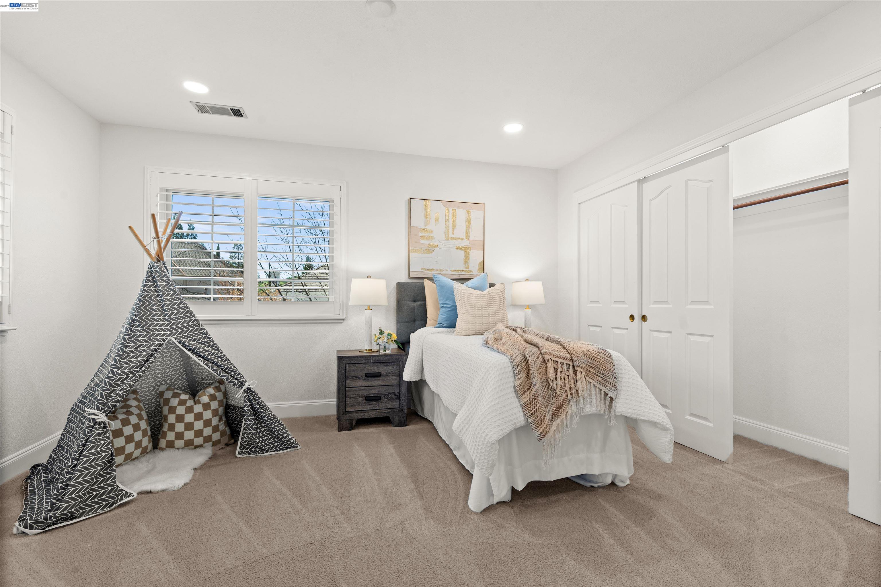 Detail Gallery Image 32 of 39 For 696 Blue Spruce Dr, Danville,  CA 94506 - 4 Beds | 3 Baths