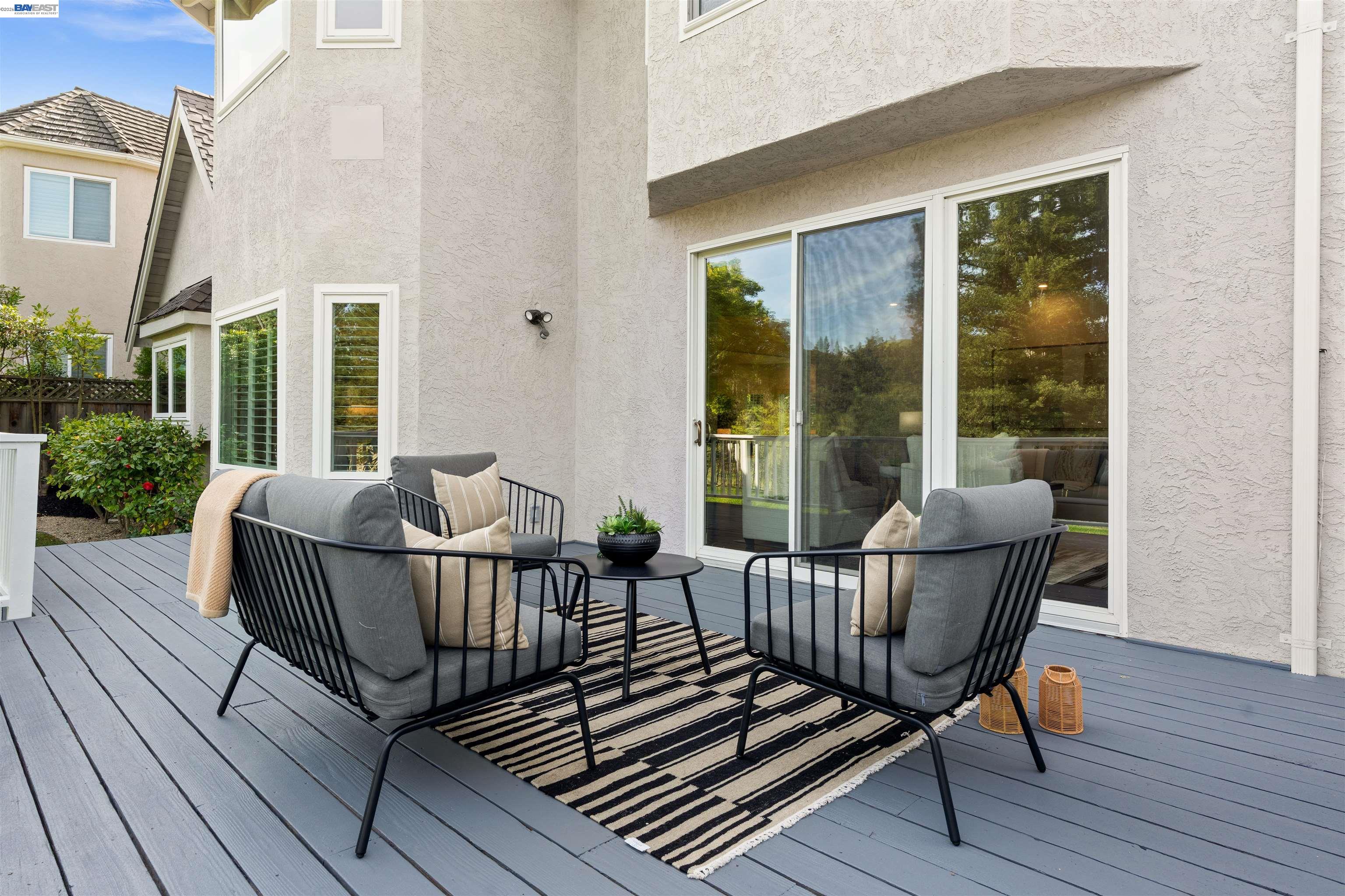 Detail Gallery Image 35 of 39 For 696 Blue Spruce Dr, Danville,  CA 94506 - 4 Beds | 3 Baths