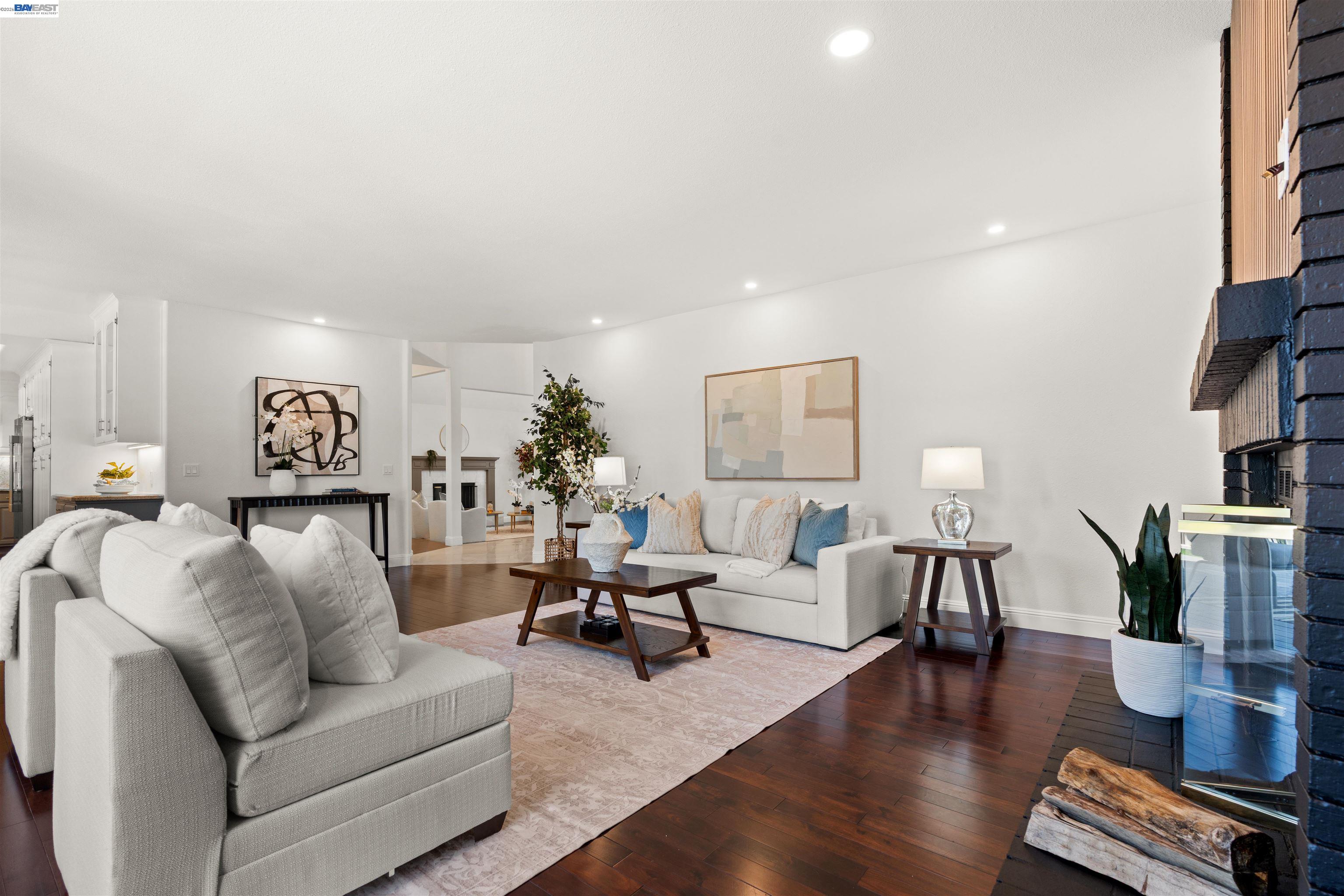 Detail Gallery Image 10 of 39 For 696 Blue Spruce Dr, Danville,  CA 94506 - 4 Beds | 3 Baths