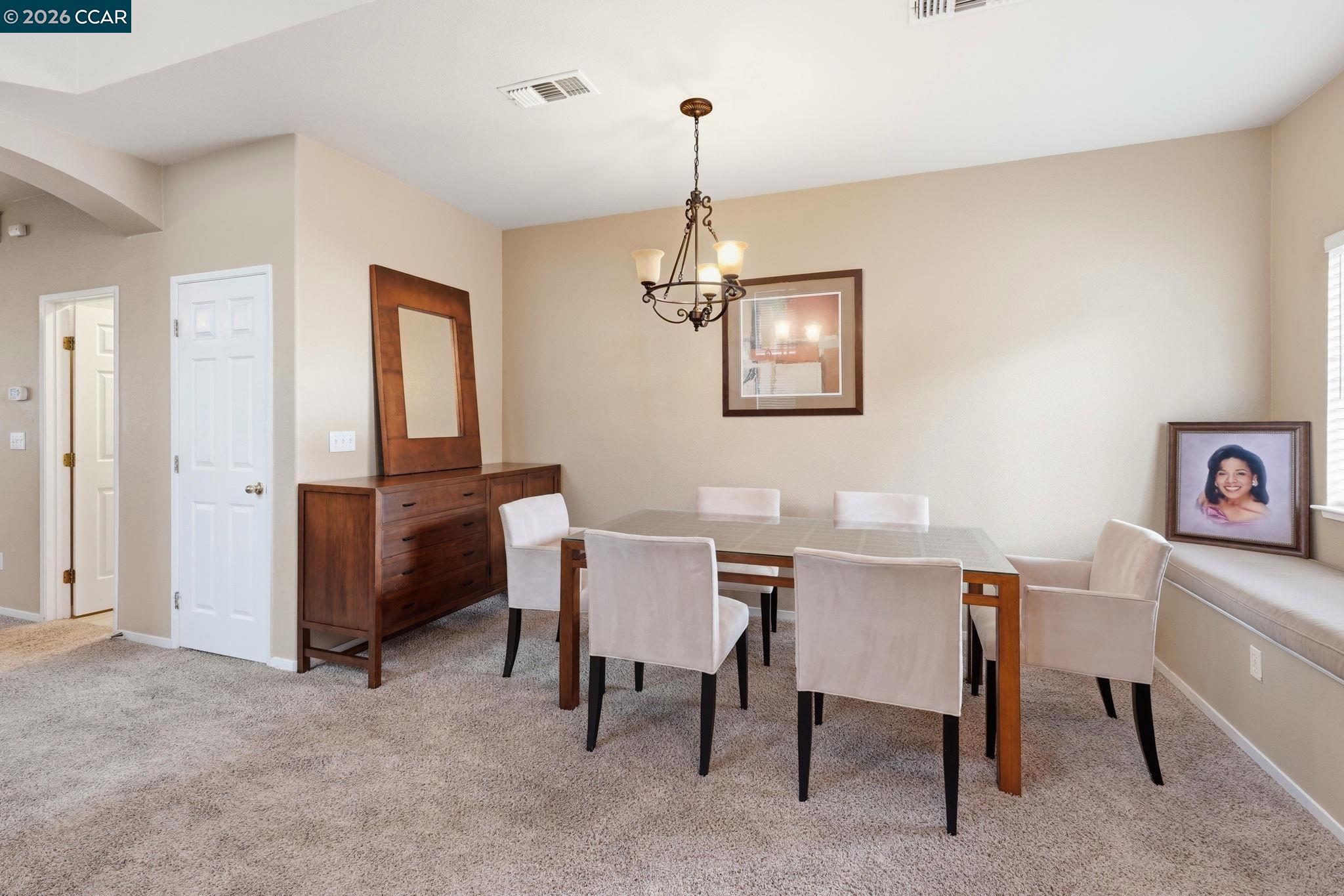 Detail Gallery Image 17 of 43 For 5683 Vintage Cir, Stockton,  CA 95219 - 3 Beds | 2/1 Baths