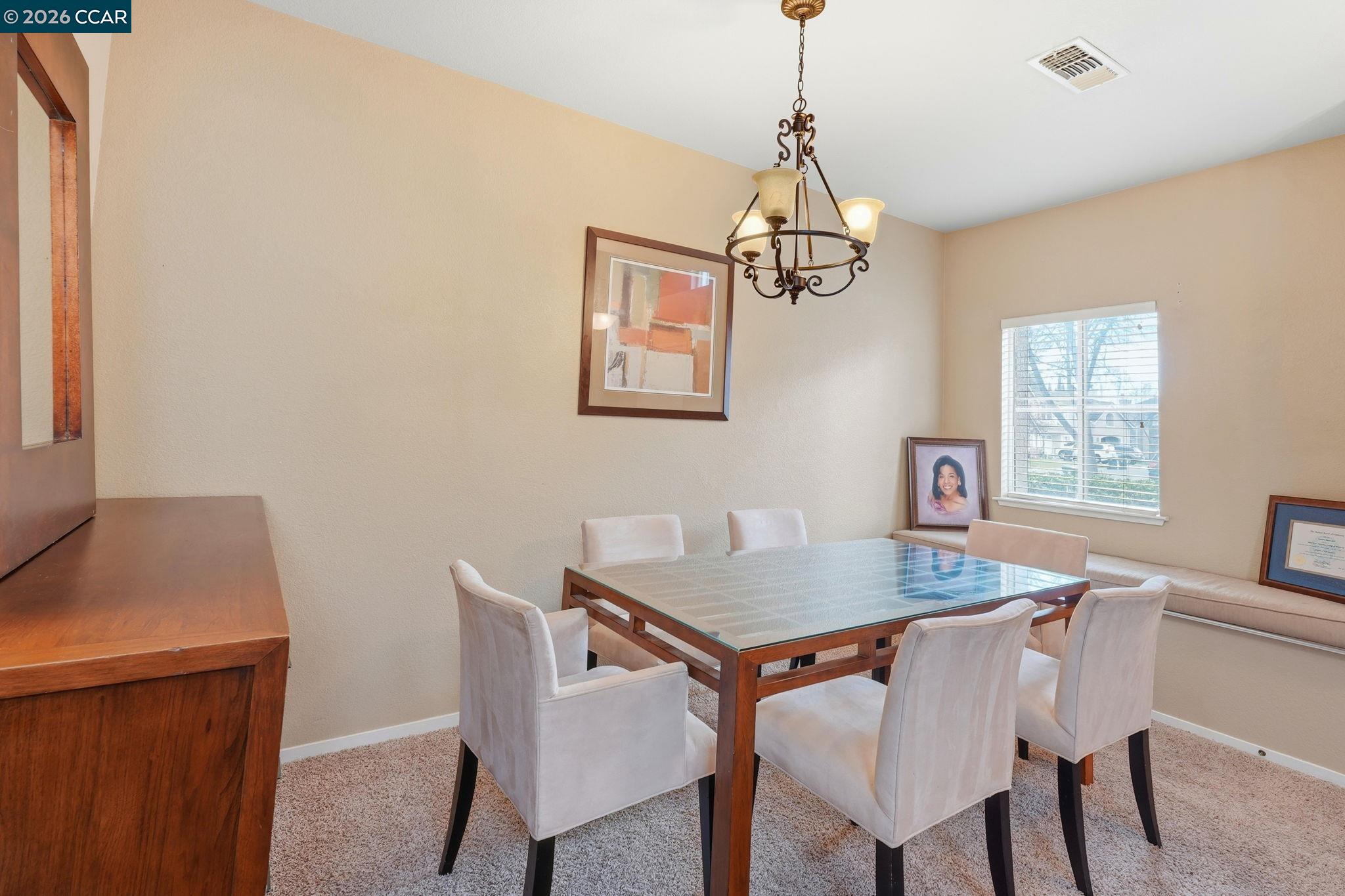 Detail Gallery Image 18 of 43 For 5683 Vintage Cir, Stockton,  CA 95219 - 3 Beds | 2/1 Baths