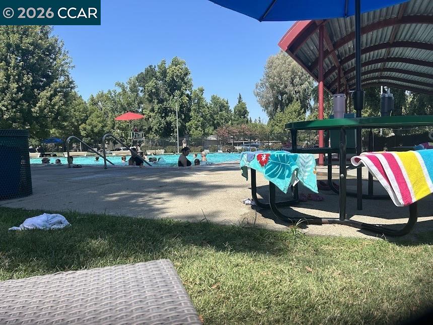 Detail Gallery Image 43 of 43 For 5683 Vintage Cir, Stockton,  CA 95219 - 3 Beds | 2/1 Baths