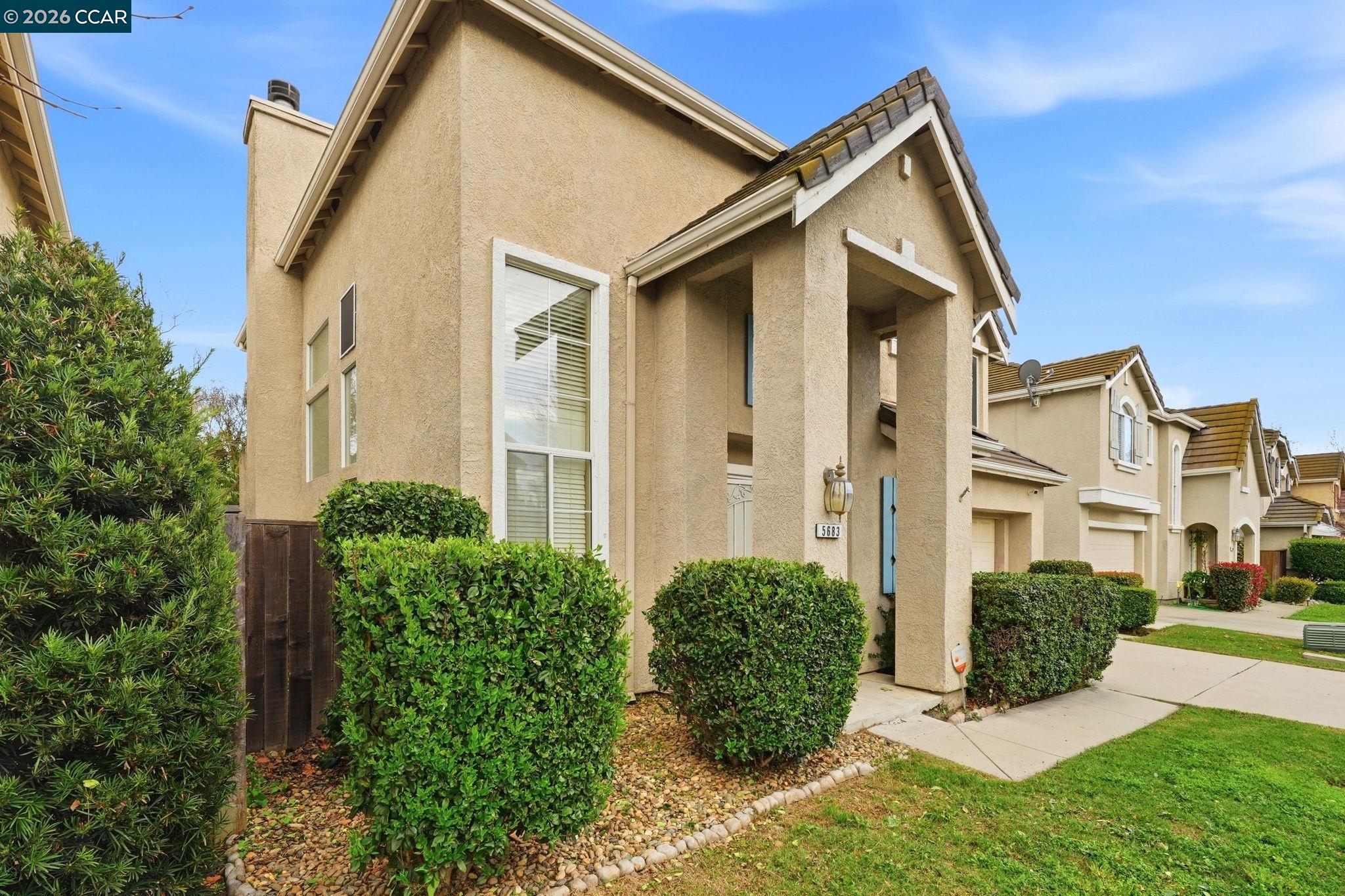Detail Gallery Image 8 of 43 For 5683 Vintage Cir, Stockton,  CA 95219 - 3 Beds | 2/1 Baths