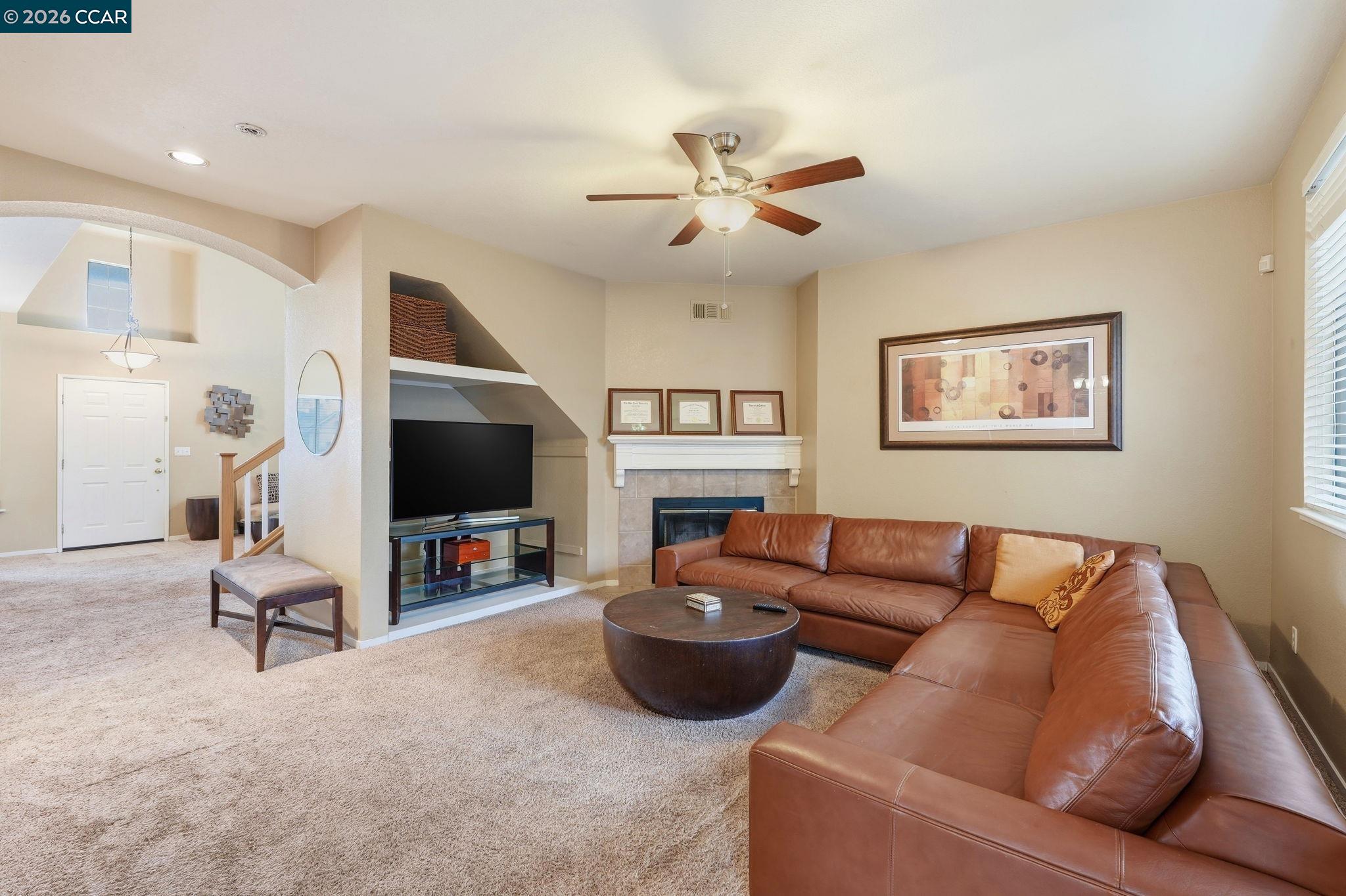 Detail Gallery Image 10 of 43 For 5683 Vintage Cir, Stockton,  CA 95219 - 3 Beds | 2/1 Baths