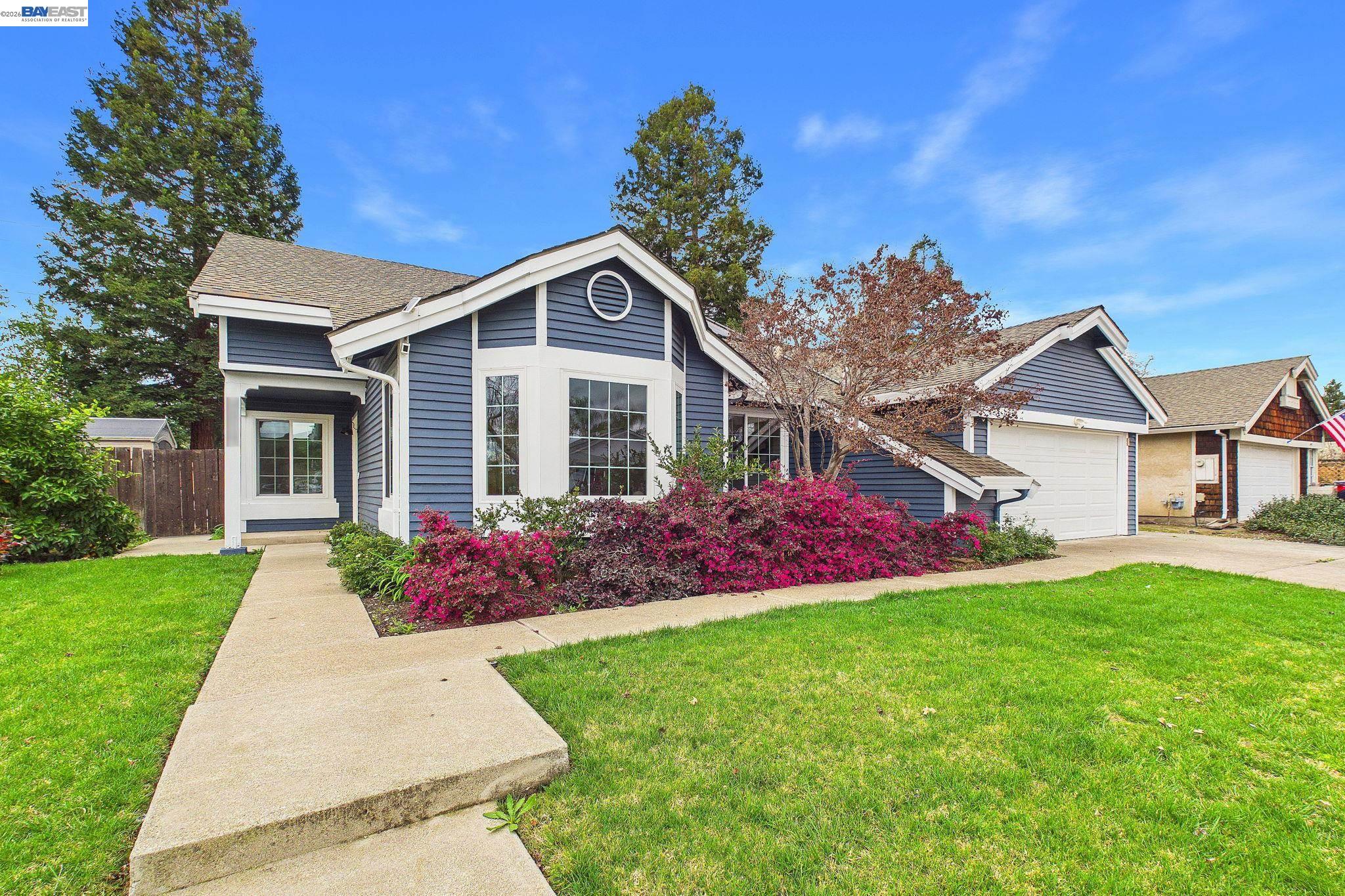 Detail Gallery Image 3 of 55 For 9953 Mangos Dr, San Ramon,  CA 94583 - 3 Beds | 2 Baths