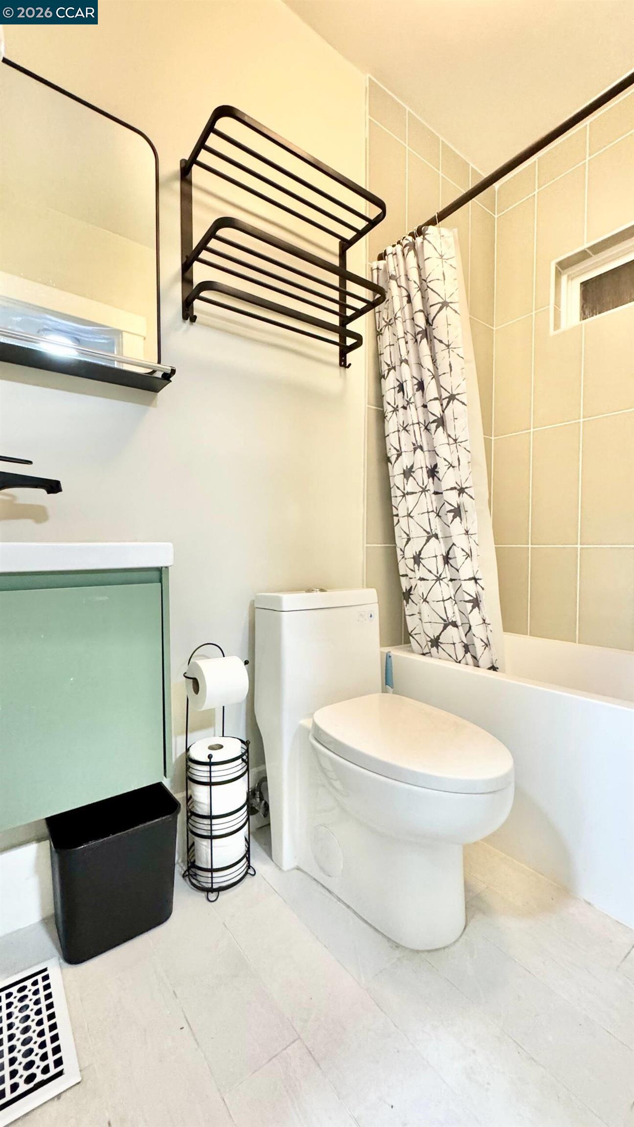 Detail Gallery Image 9 of 31 For 585 S 10th St, San Jose,  CA 95112 - – Beds | – Baths