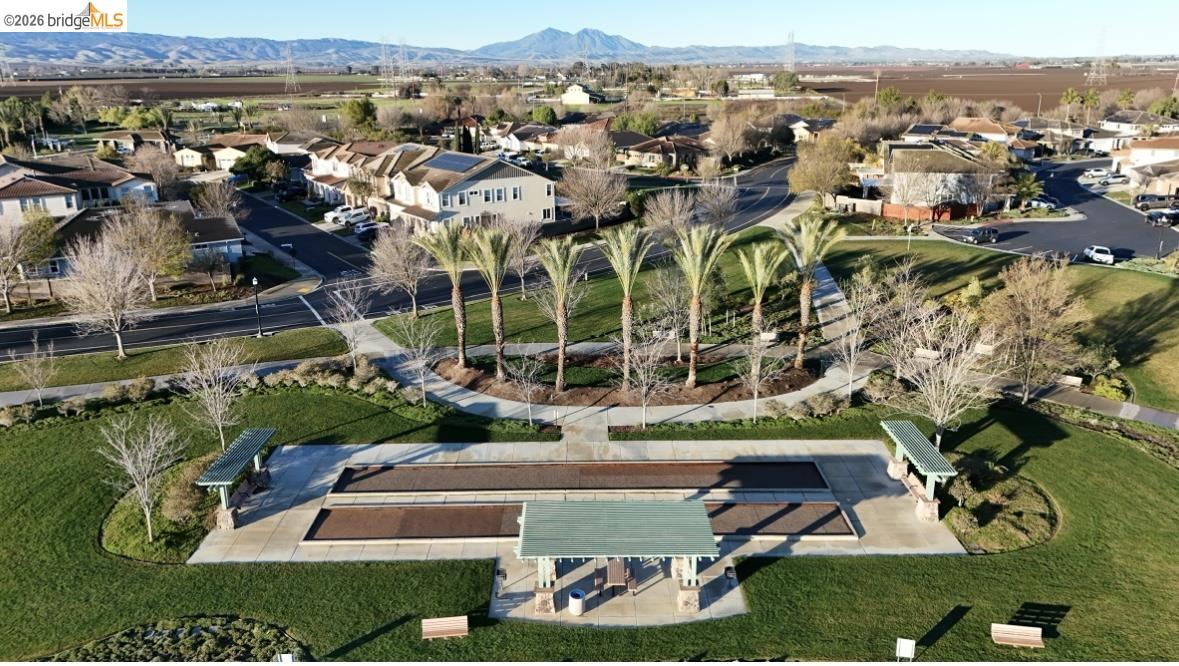 Detail Gallery Image 33 of 39 For 8461 Pinehollow Cir, Discovery Bay,  CA 94505 - 4 Beds | 3 Baths