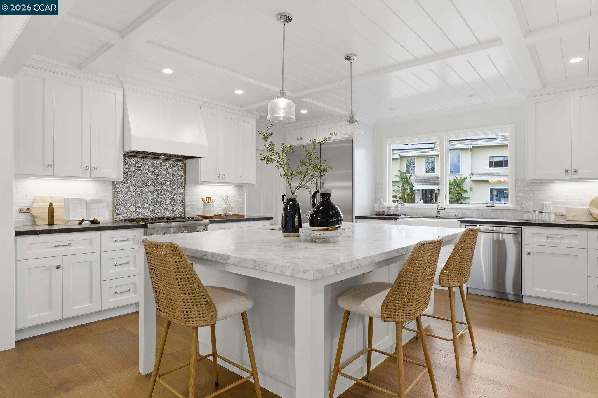 Detail Gallery Image 9 of 50 For 1437 Twelve Oaks Court, Alamo,  CA 94507 - 5 Beds | 4/1 Baths