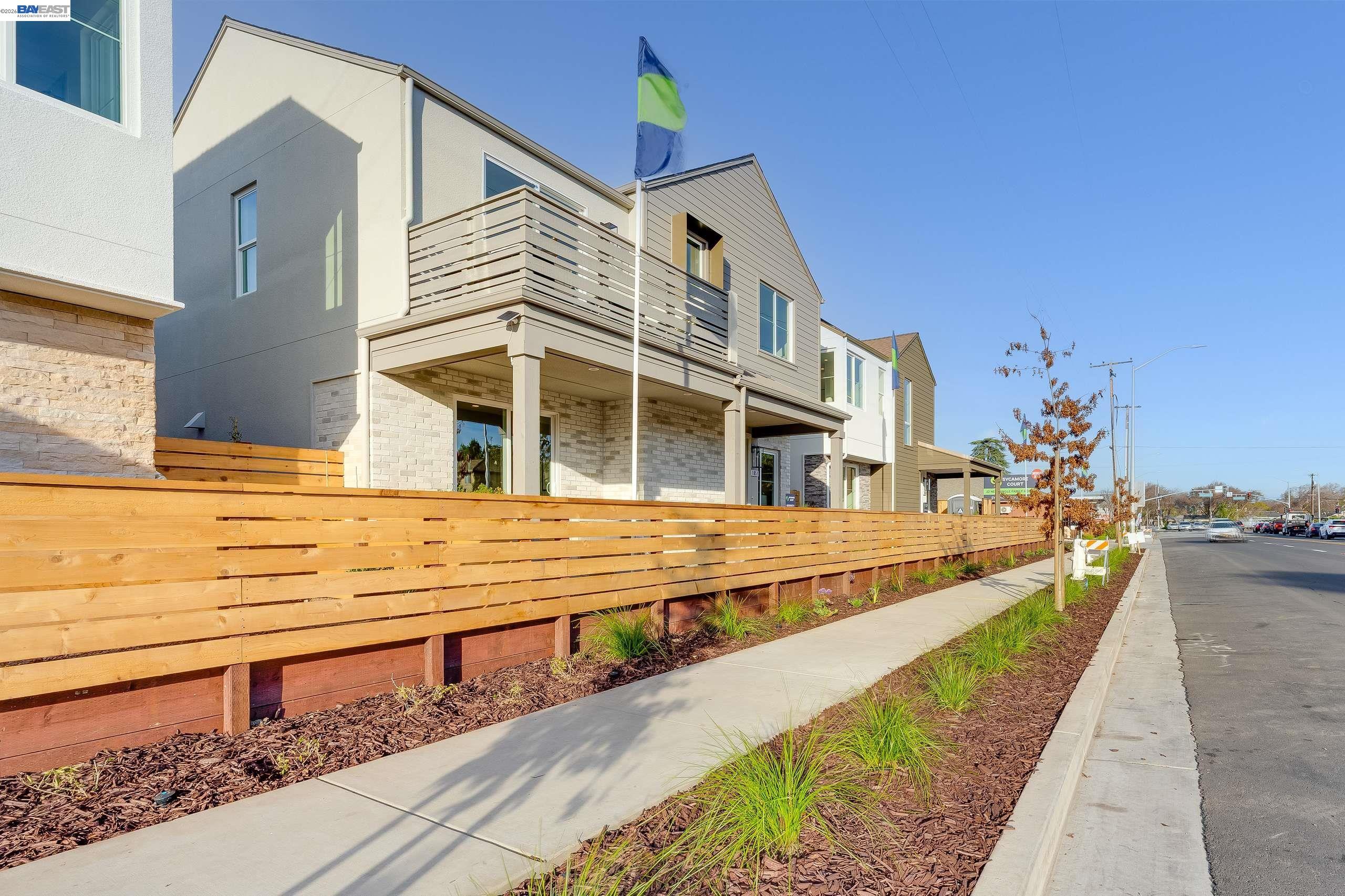 Detail Gallery Image 2 of 55 For 1887 Cook Court, Santa Clara,  CA 95050 - 4 Beds | 3/1 Baths