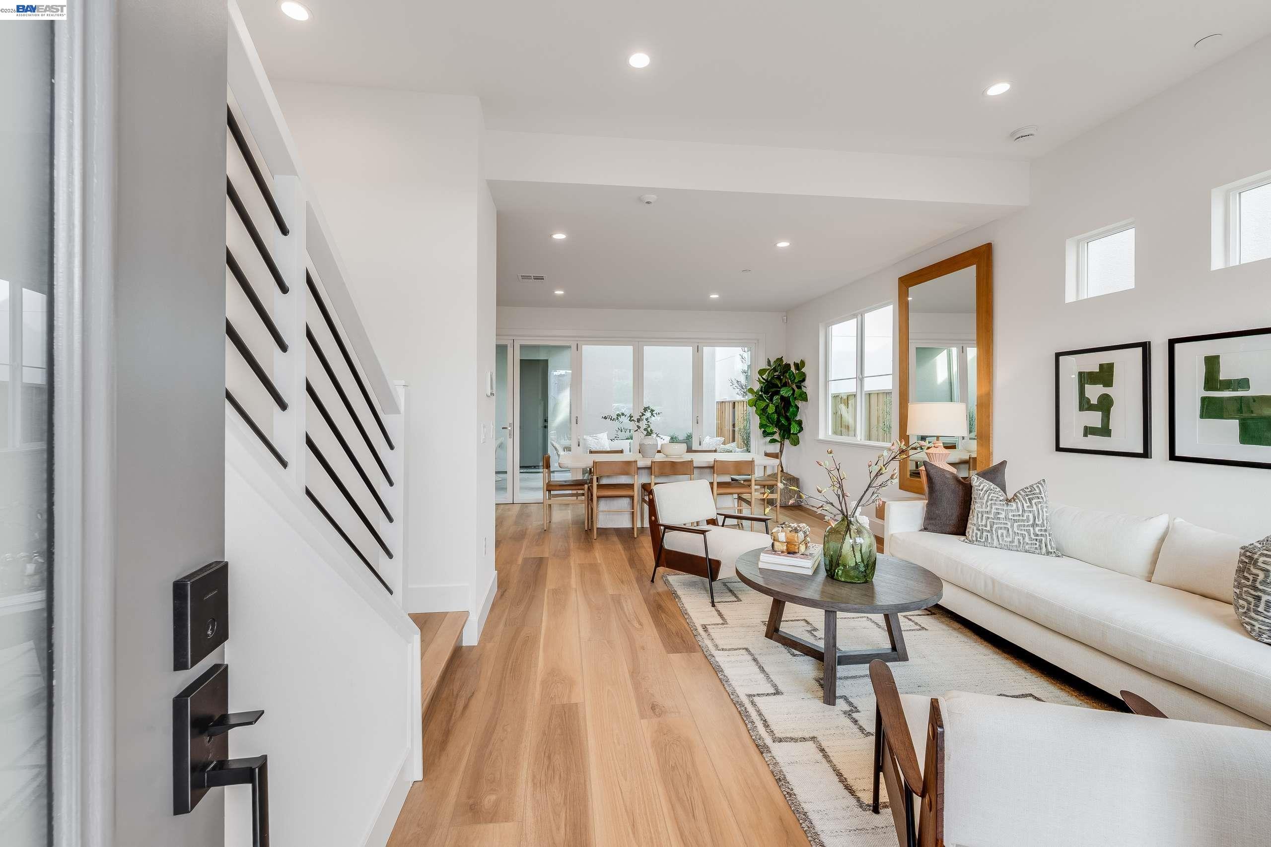 Detail Gallery Image 4 of 55 For 1887 Cook Court, Santa Clara,  CA 95050 - 4 Beds | 3/1 Baths