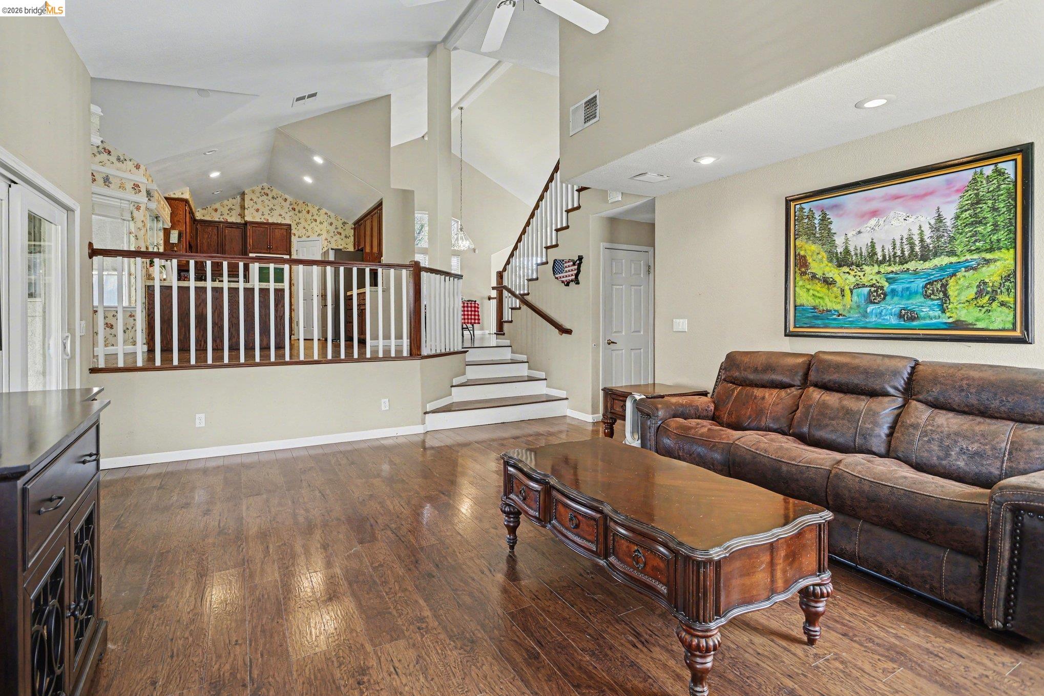 Detail Gallery Image 12 of 33 For 925 Outrigger Cir, Brentwood,  CA 94513 - 3 Beds | 3 Baths