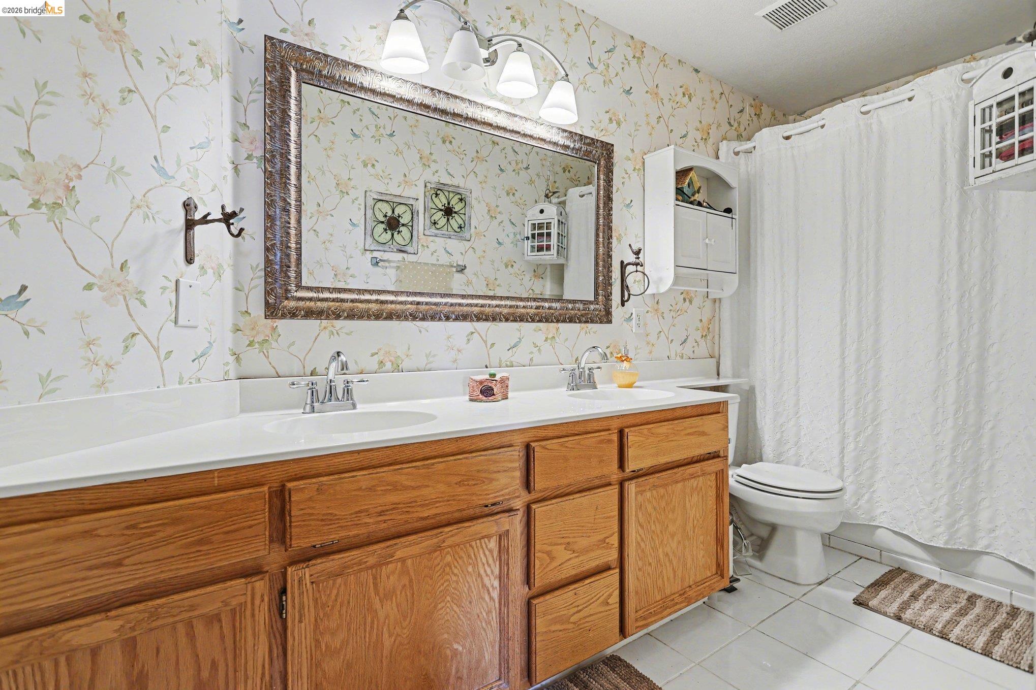 Detail Gallery Image 25 of 33 For 925 Outrigger Cir, Brentwood,  CA 94513 - 3 Beds | 3 Baths