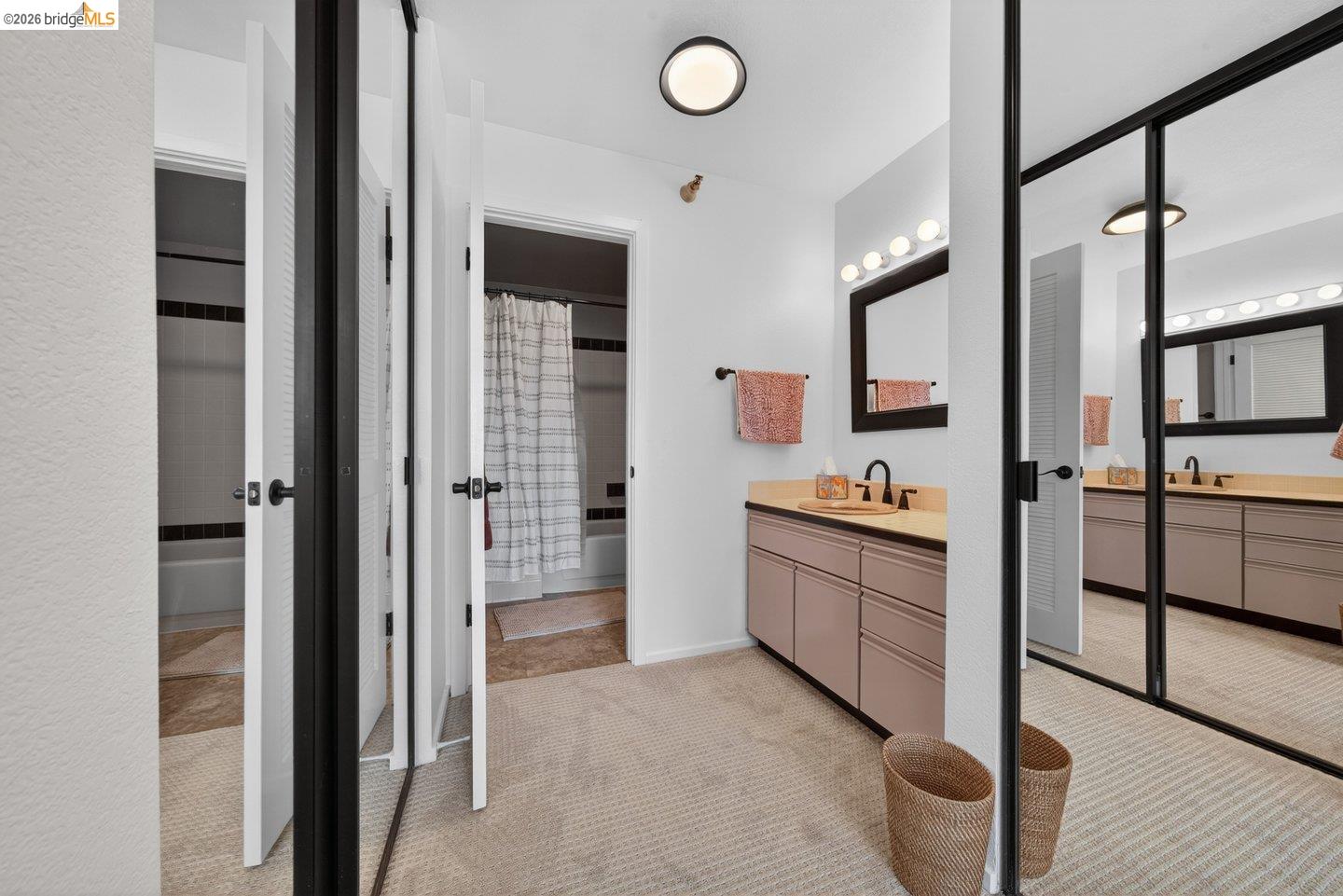 Photo #20: 41125507 Listing: Photo #20