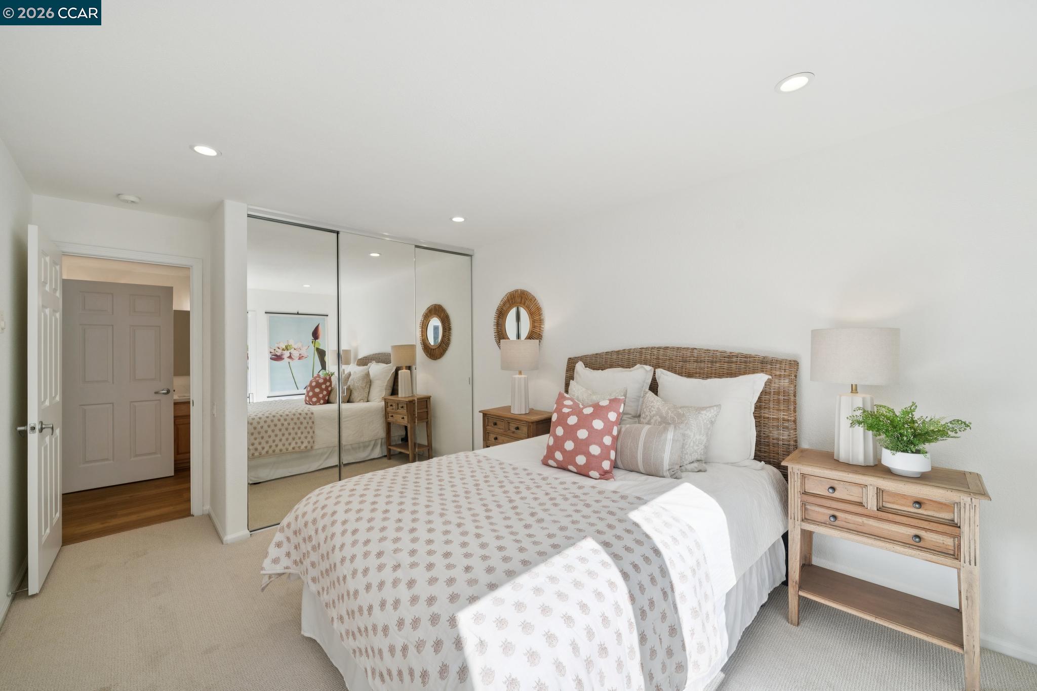 Detail Gallery Image 22 of 31 For 150 Sharene Lane #207,  Walnut Creek,  CA 94596 - 2 Beds | 2 Baths