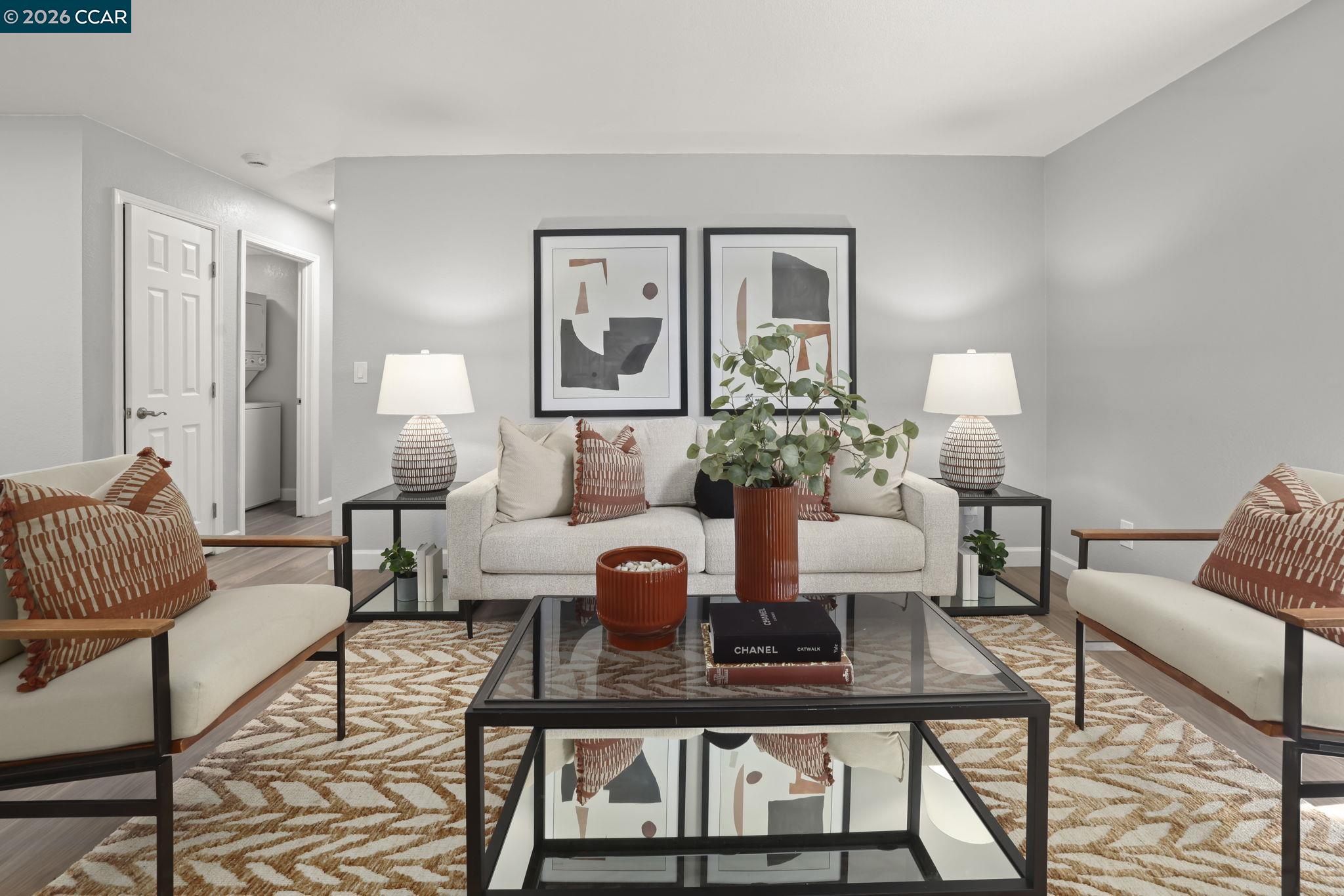 Front Image Thumbnail for CC41125512