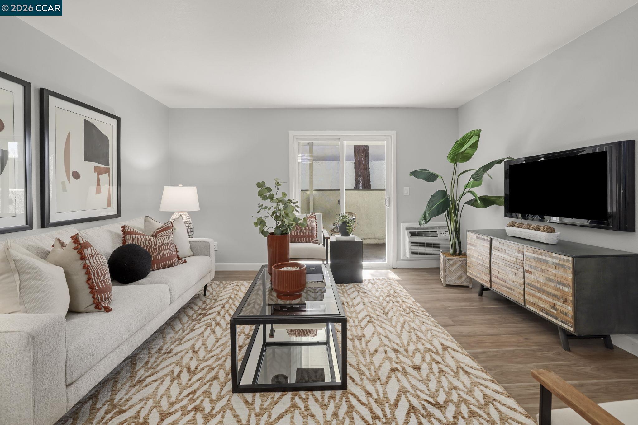 Photo #15: 41125512 Listing: Photo #15