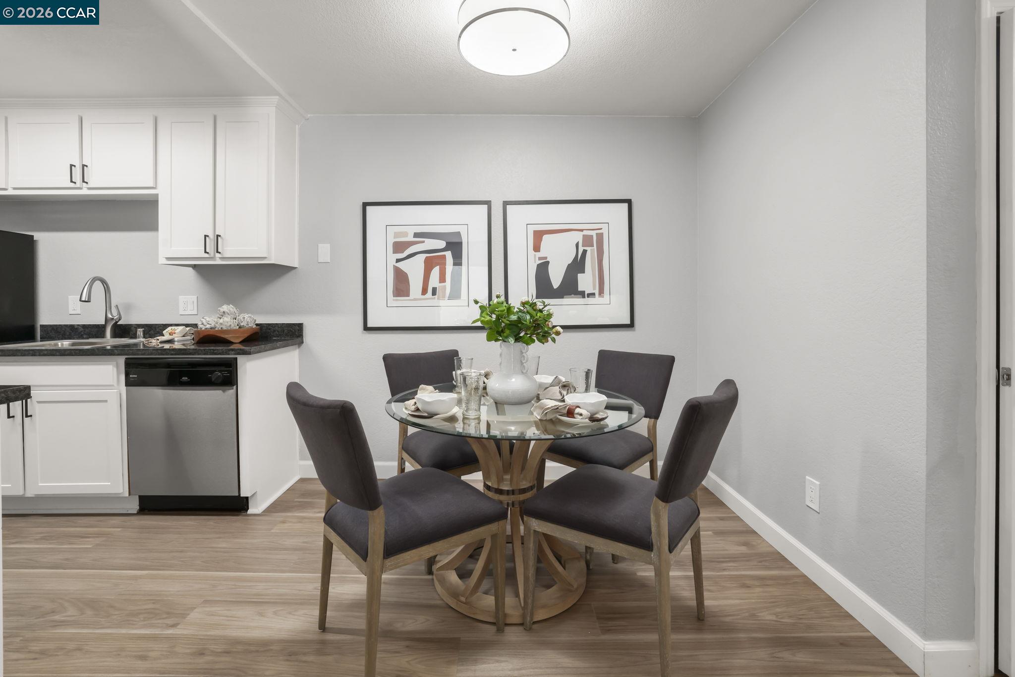 Photo #8: 41125512 Listing: Photo #8