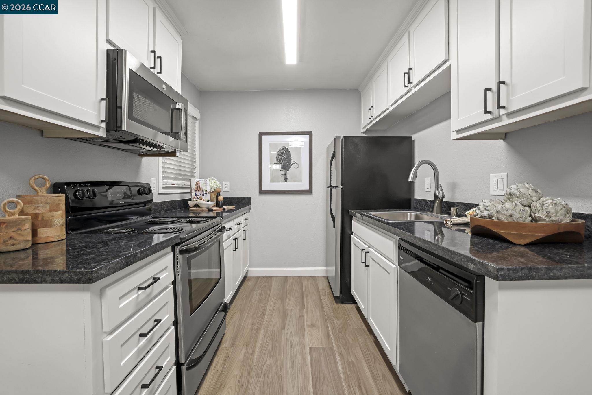 Photo #10: 41125512 Listing: Photo #10