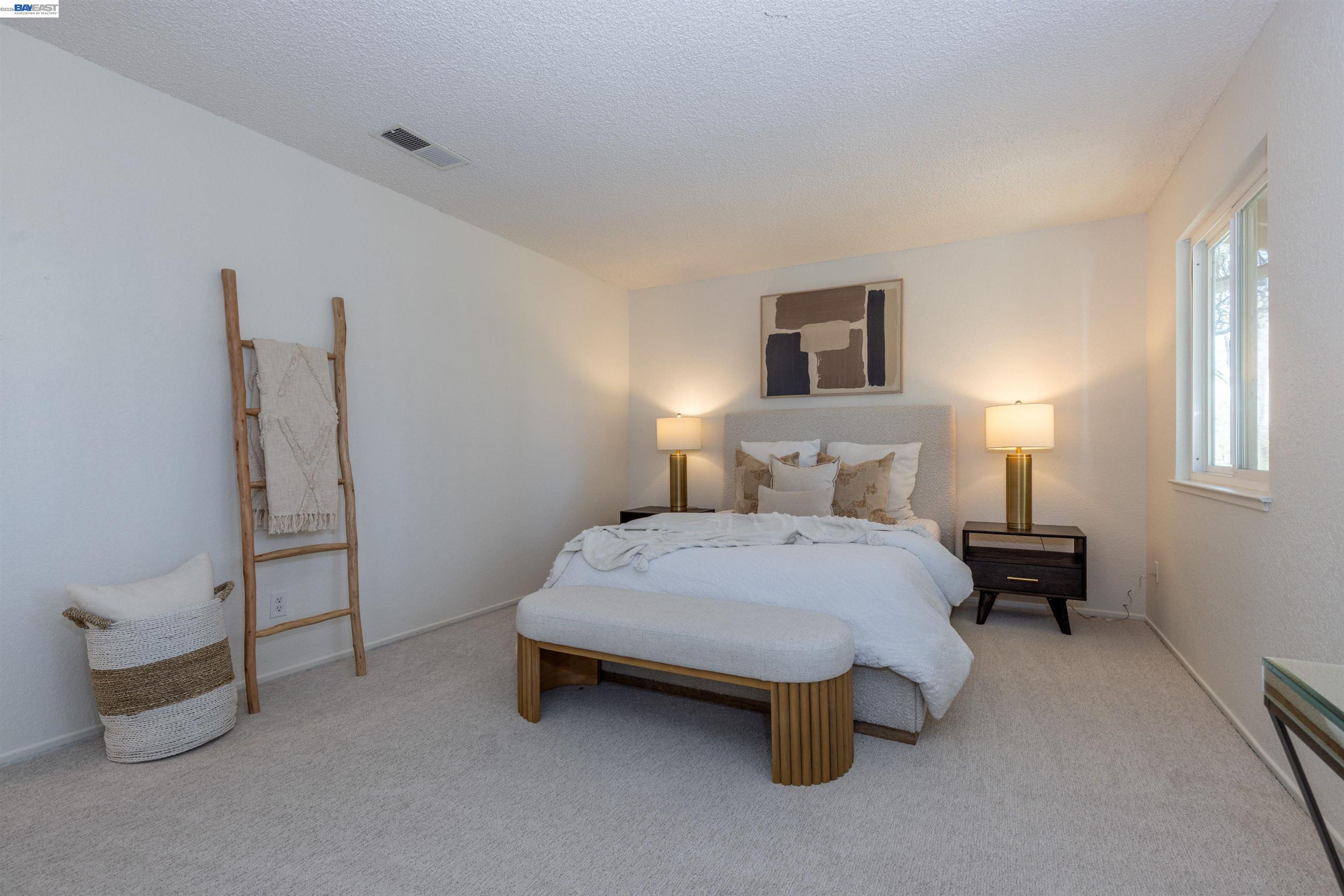 Photo #12: 41125517 Listing: Photo #12