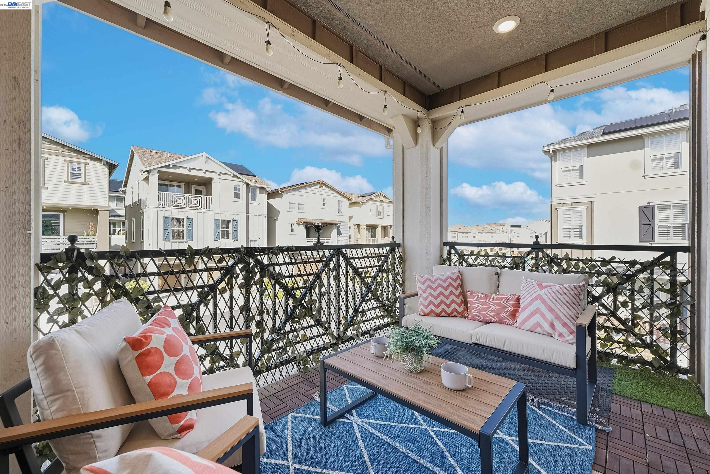 Detail Gallery Image 14 of 60 For 37879 Seafarer Rd, Newark,  CA 94560 - 4 Beds | 4/1 Baths