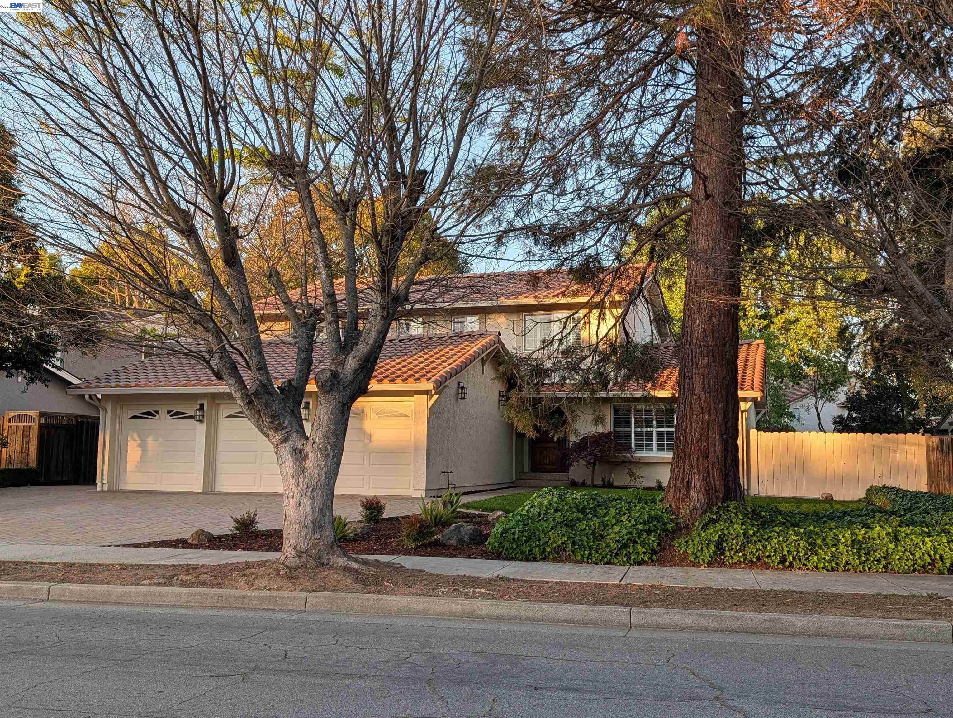 Detail Gallery Image 2 of 60 For 15350 Calle Enrique, Morgan Hill,  CA 95037 - 5 Beds | 3 Baths