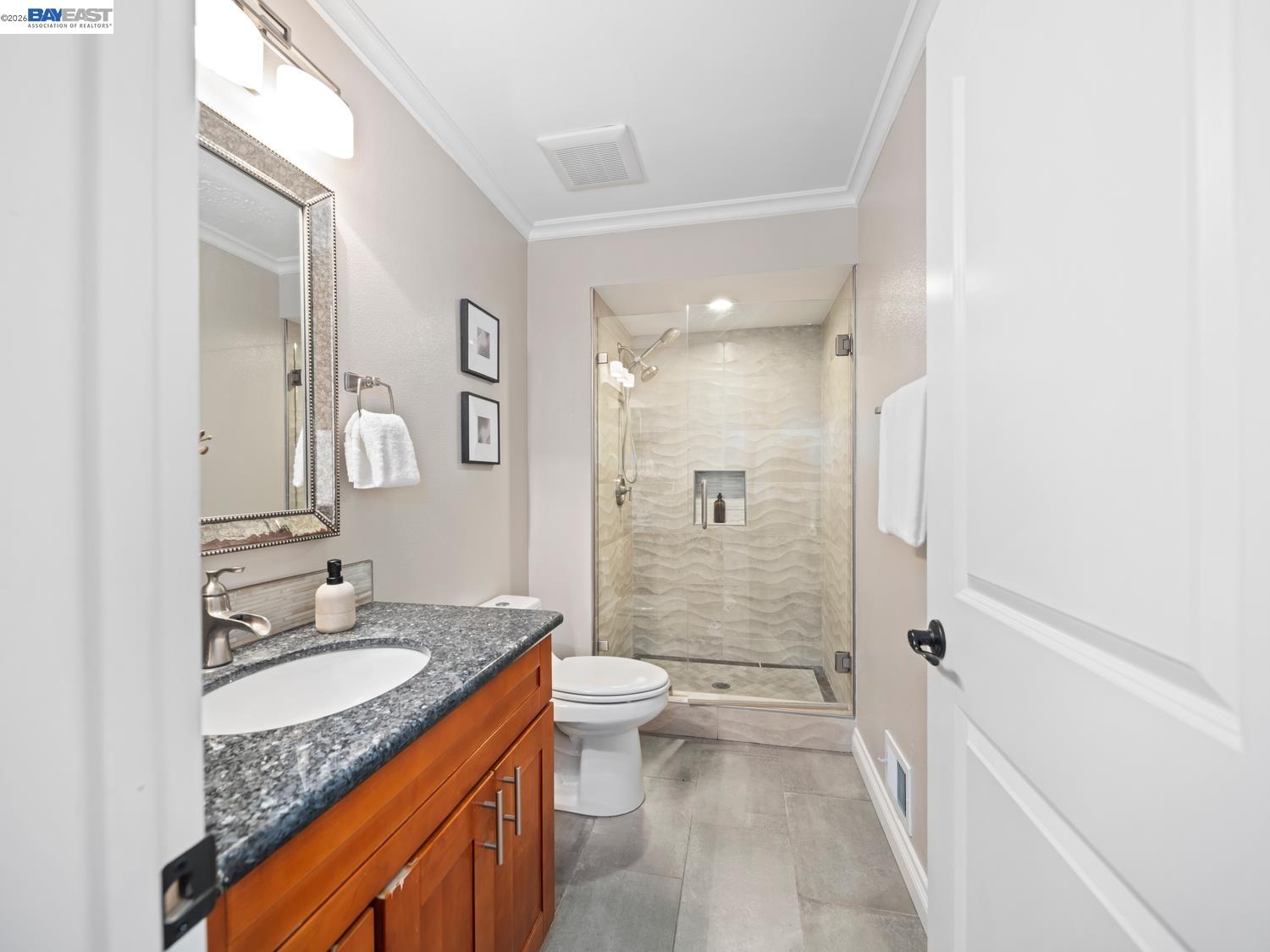 Detail Gallery Image 11 of 60 For 15350 Calle Enrique, Morgan Hill,  CA 95037 - 5 Beds | 3 Baths