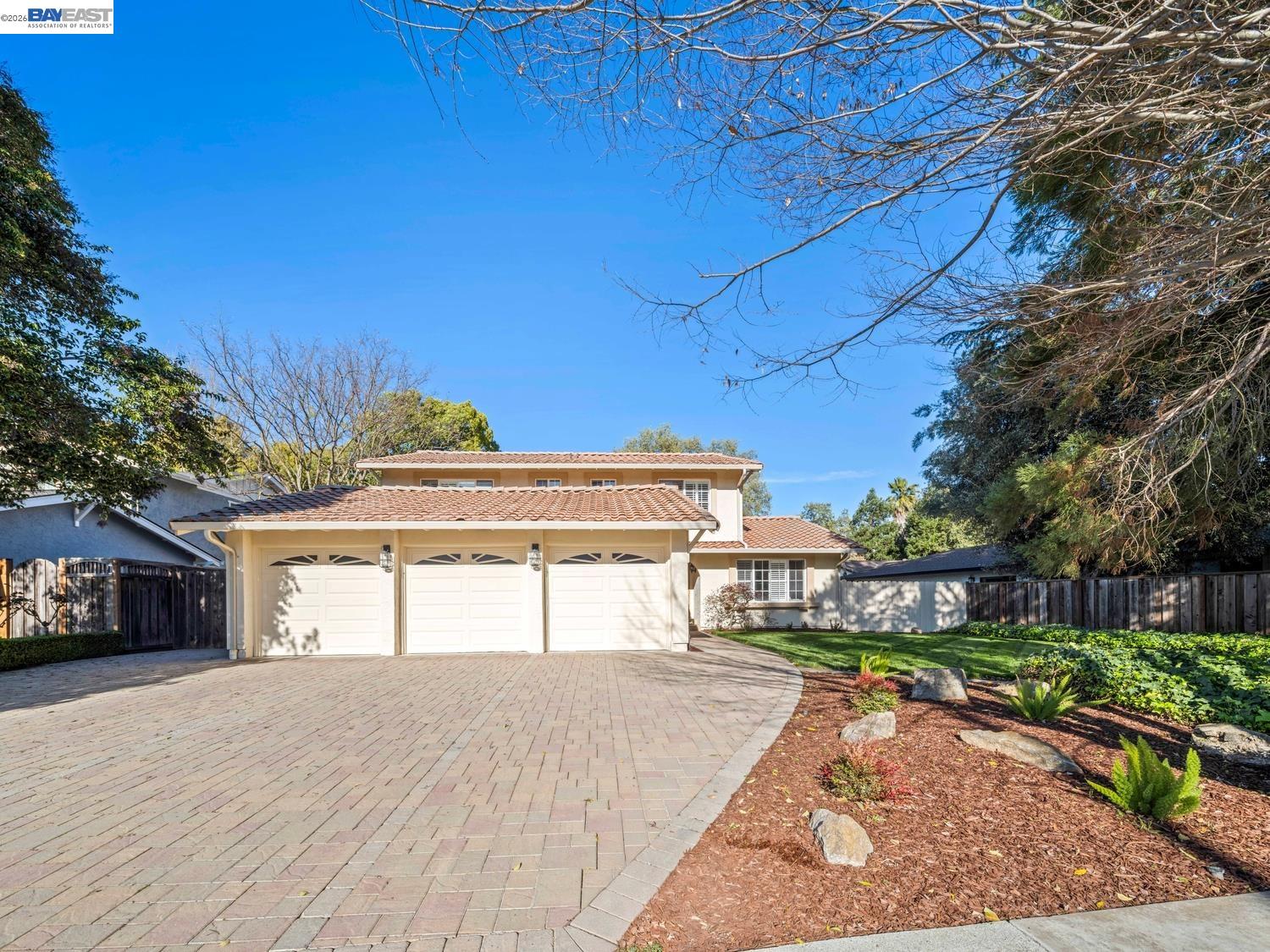 Detail Gallery Image 3 of 60 For 15350 Calle Enrique, Morgan Hill,  CA 95037 - 5 Beds | 3 Baths