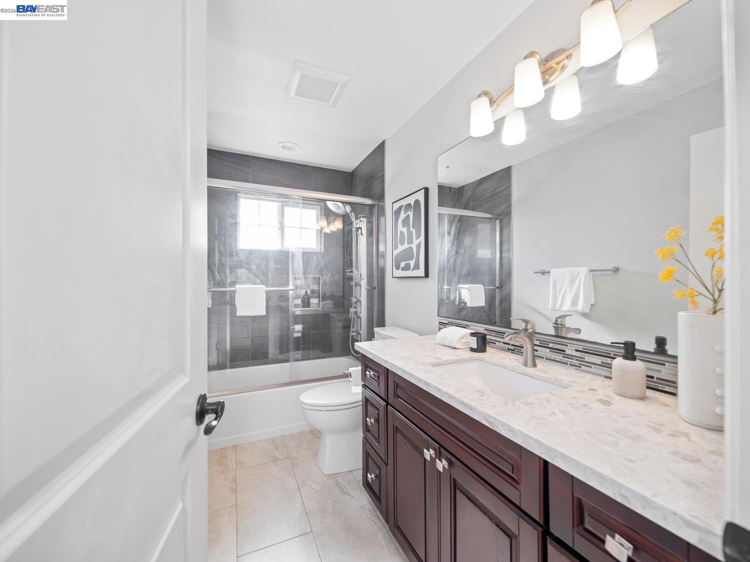 Detail Gallery Image 24 of 60 For 15350 Calle Enrique, Morgan Hill,  CA 95037 - 5 Beds | 3 Baths