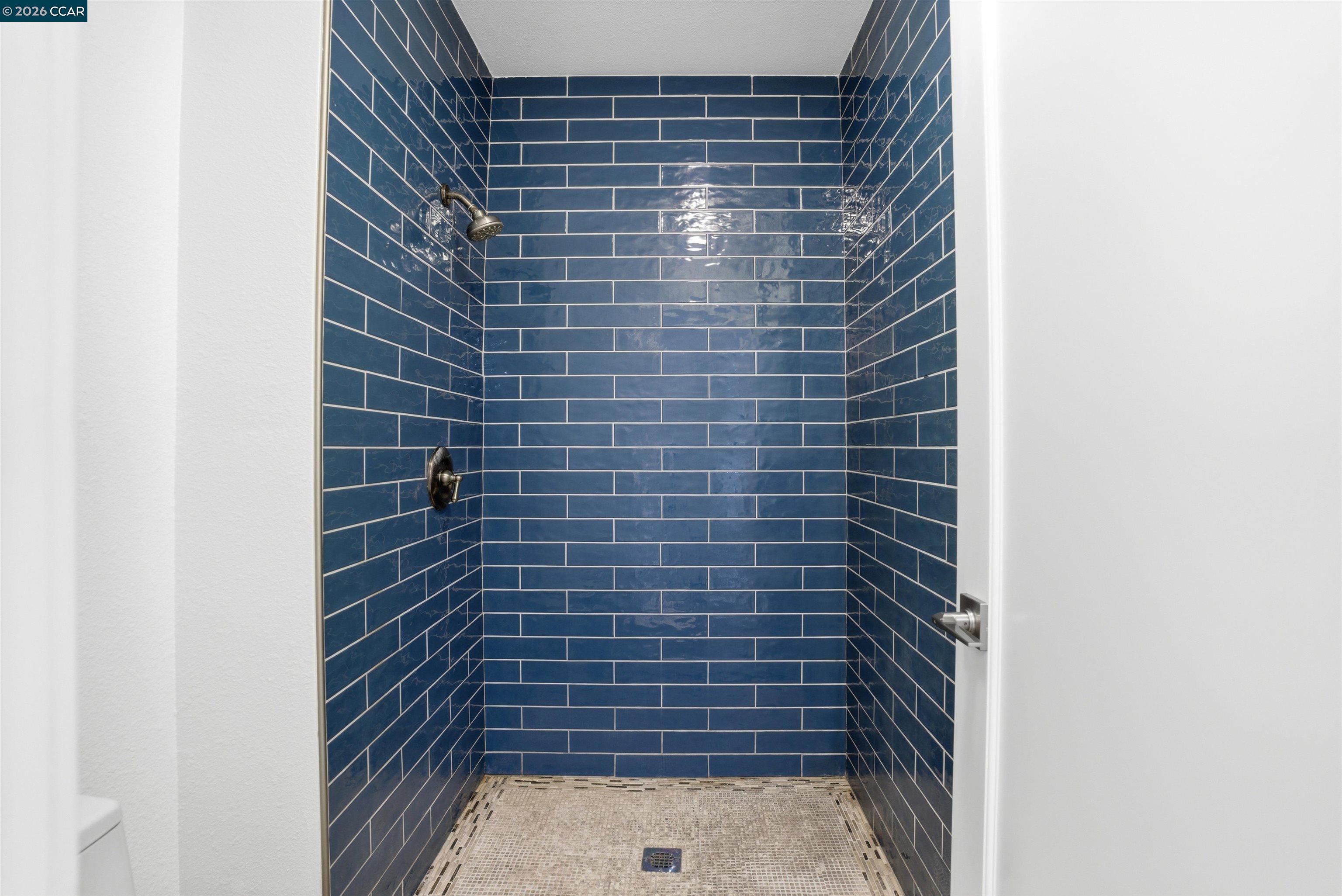 Photo #26: 41125522 Listing: Photo #26