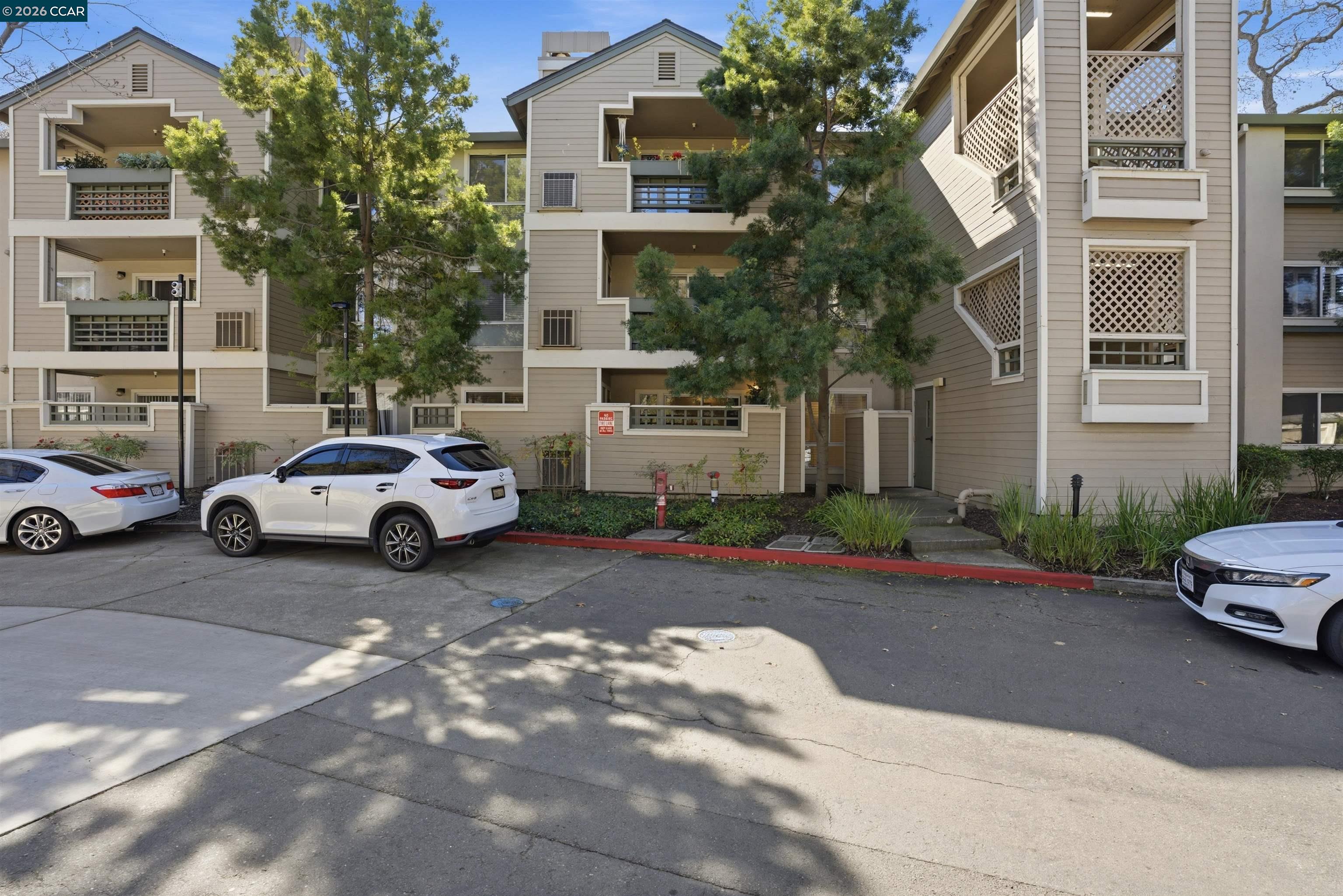 Photo #33: 41125522 Listing: Photo #33