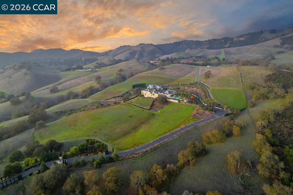 Detail Gallery Image 59 of 60 For 10 Serenity Ln, Alamo,  CA 94507 - 12 Beds | 13/3 Baths