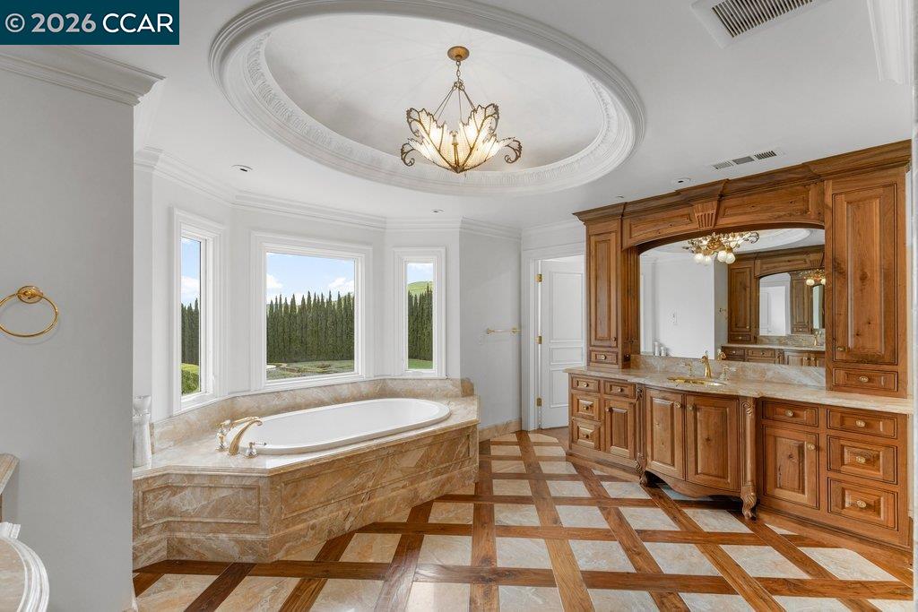 Detail Gallery Image 10 of 60 For 10 Serenity Ln, Alamo,  CA 94507 - 12 Beds | 13/3 Baths