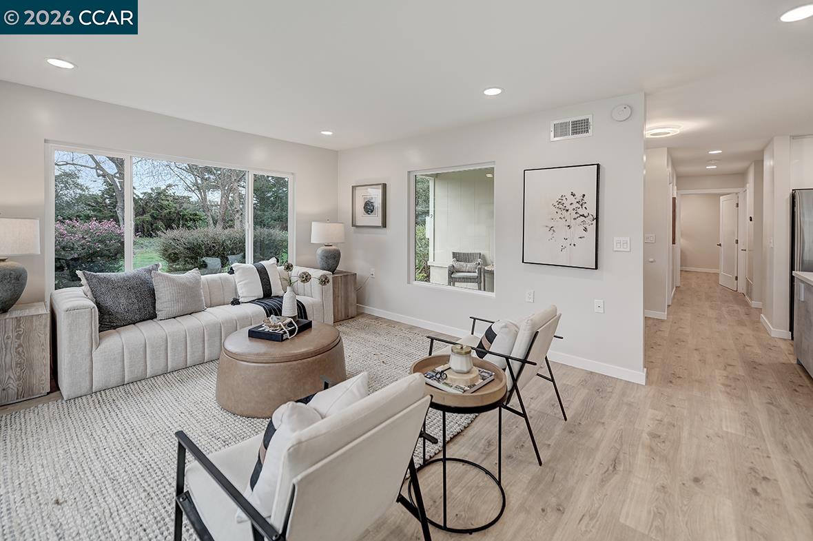 Photo #16: 41125529 Listing: Photo #16