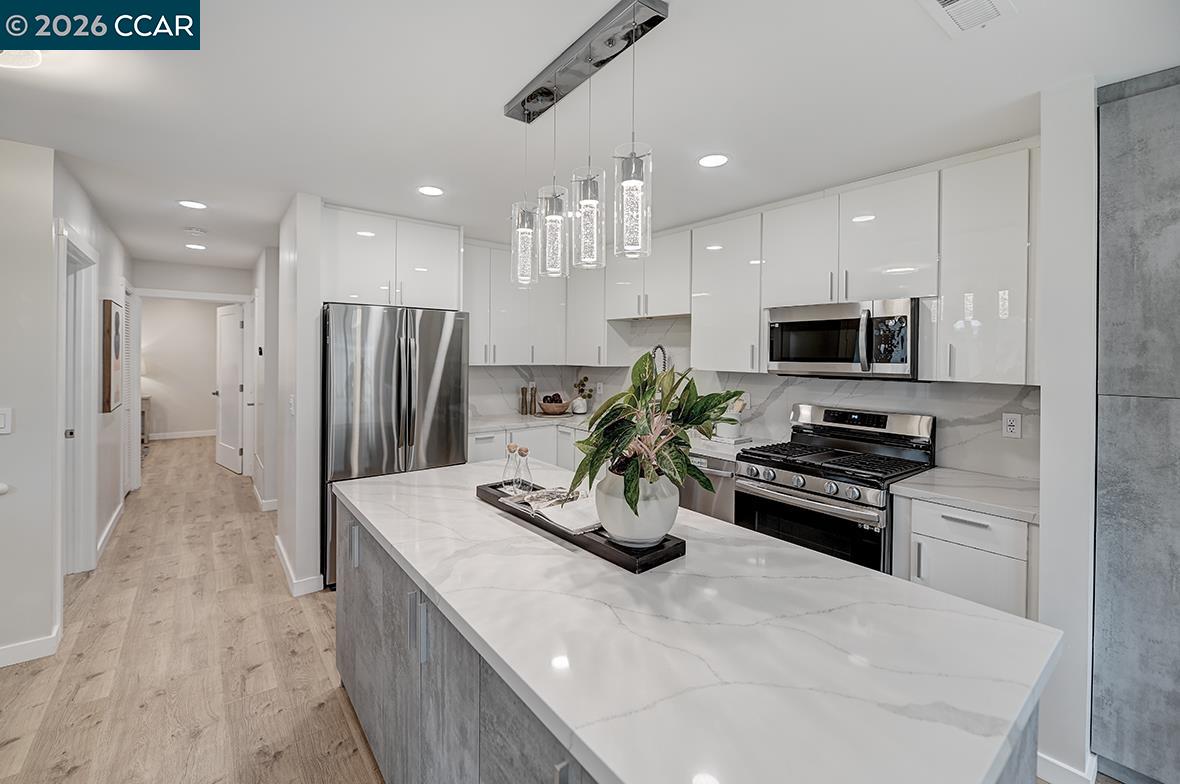 Photo #20: 41125529 Listing: Photo #20