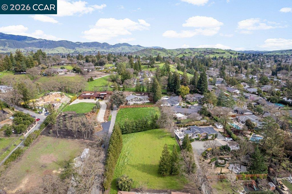 Detail Gallery Image 11 of 20 For 550 El Pintado, Danville,  CA 94526 - – Beds | – Baths