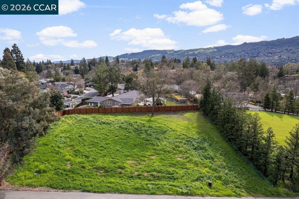 Detail Gallery Image 4 of 20 For 550 El Pintado, Danville,  CA 94526 - – Beds | – Baths