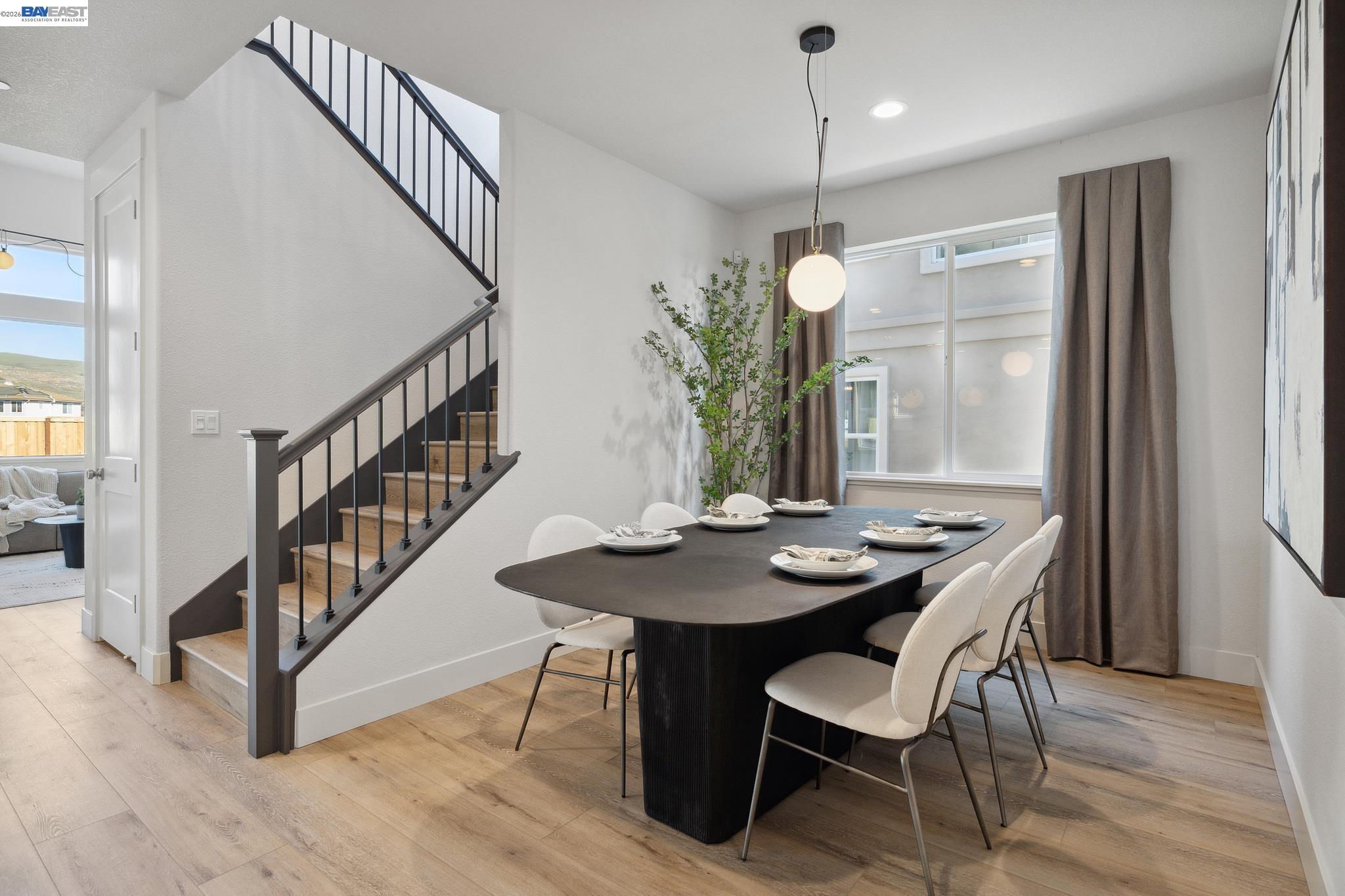 Detail Gallery Image 7 of 60 For 1512 Millennium Way, Fairfield,  CA 94533 - 5 Beds | 4 Baths