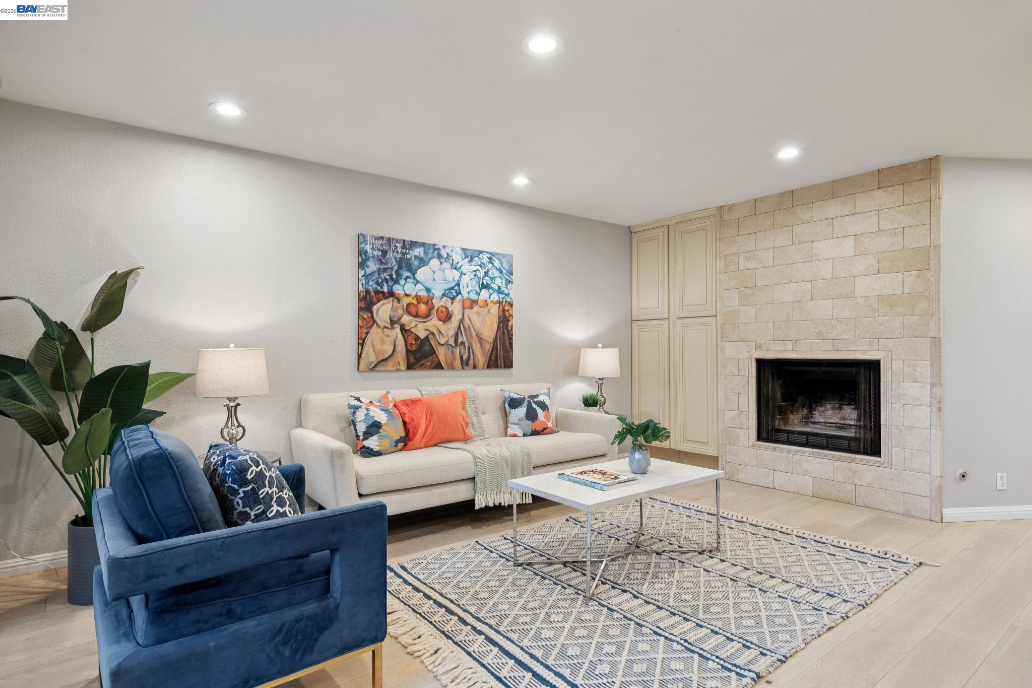 Detail Gallery Image 13 of 38 For 30 Sea Brg, Alameda,  CA 94502 - 3 Beds | 2/1 Baths