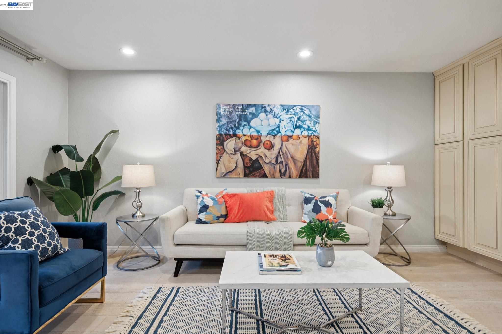 Detail Gallery Image 16 of 38 For 30 Sea Brg, Alameda,  CA 94502 - 3 Beds | 2/1 Baths