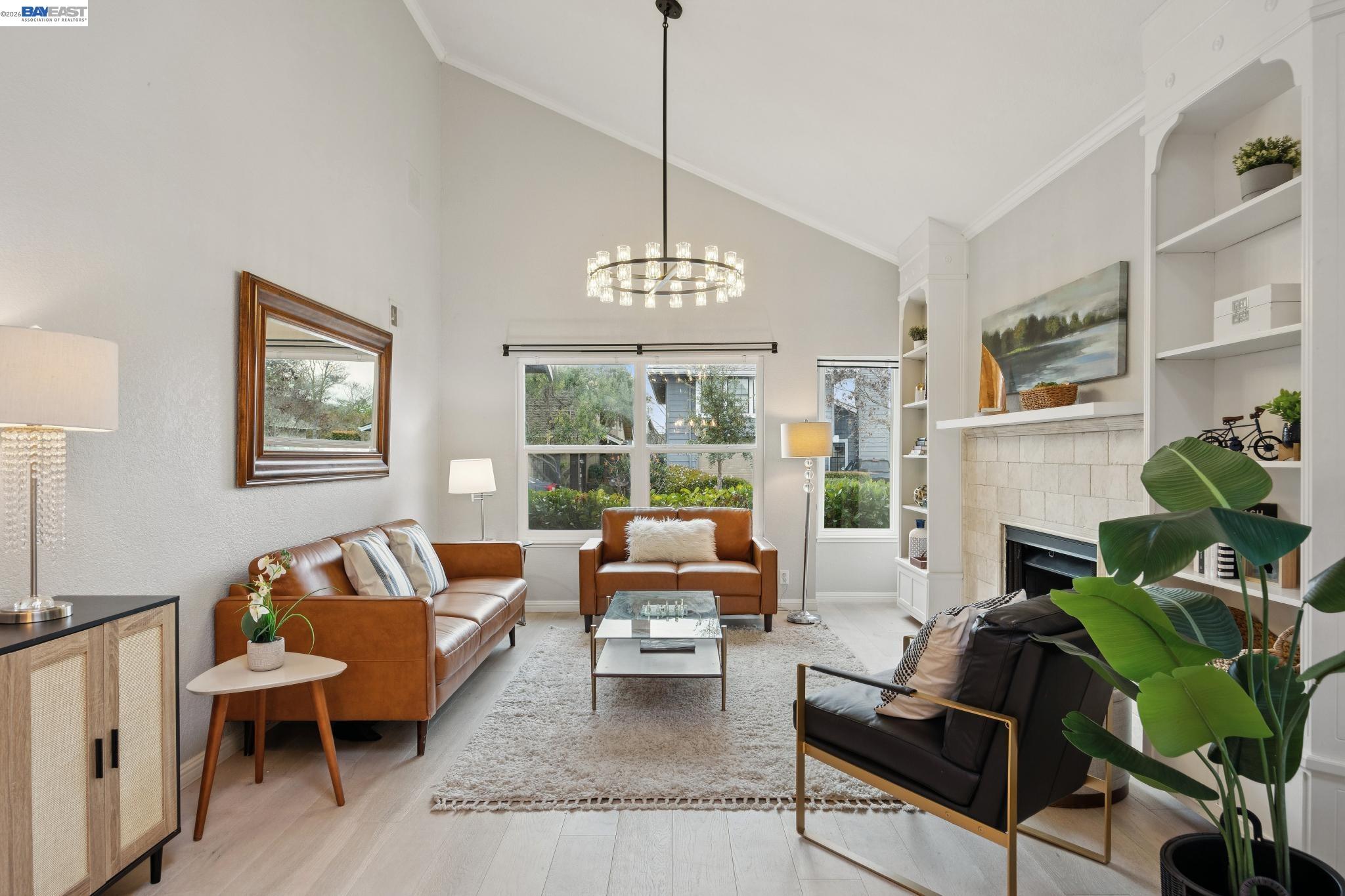 Detail Gallery Image 3 of 38 For 30 Sea Brg, Alameda,  CA 94502 - 3 Beds | 2/1 Baths