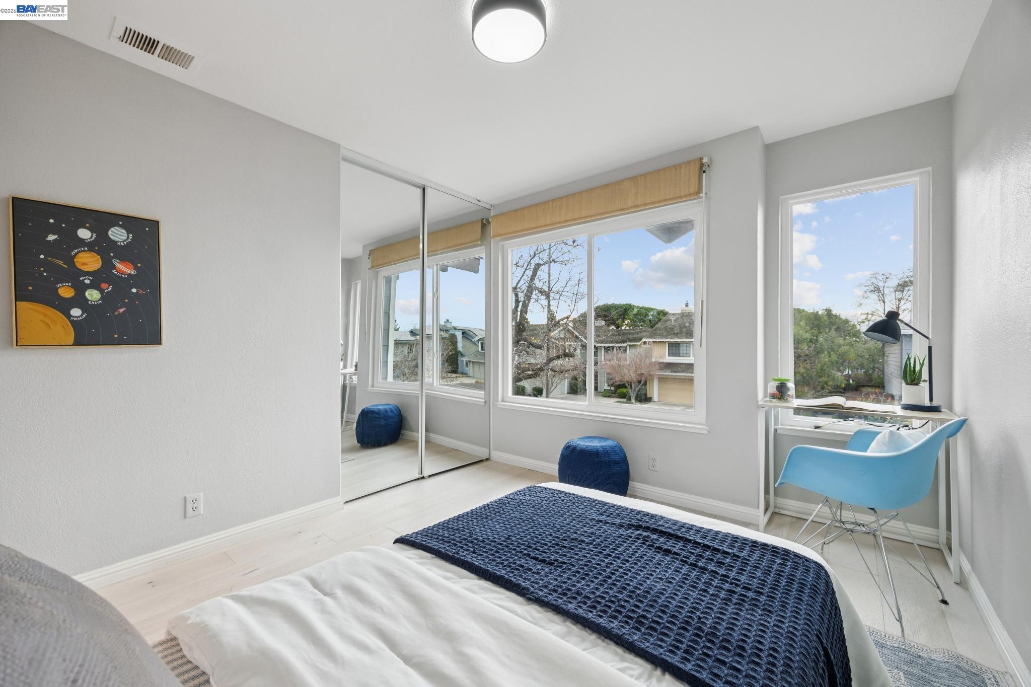 Detail Gallery Image 26 of 38 For 30 Sea Brg, Alameda,  CA 94502 - 3 Beds | 2/1 Baths