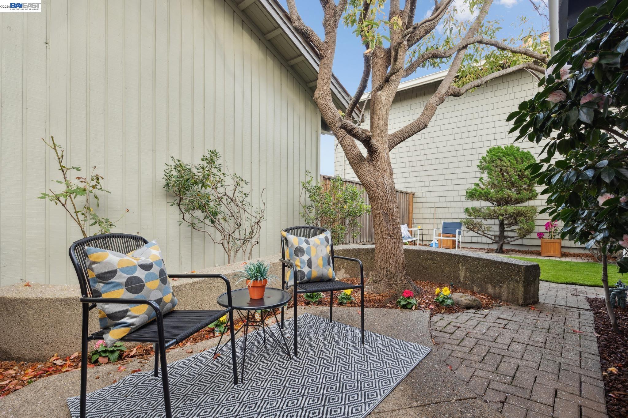 Detail Gallery Image 30 of 38 For 30 Sea Brg, Alameda,  CA 94502 - 3 Beds | 2/1 Baths