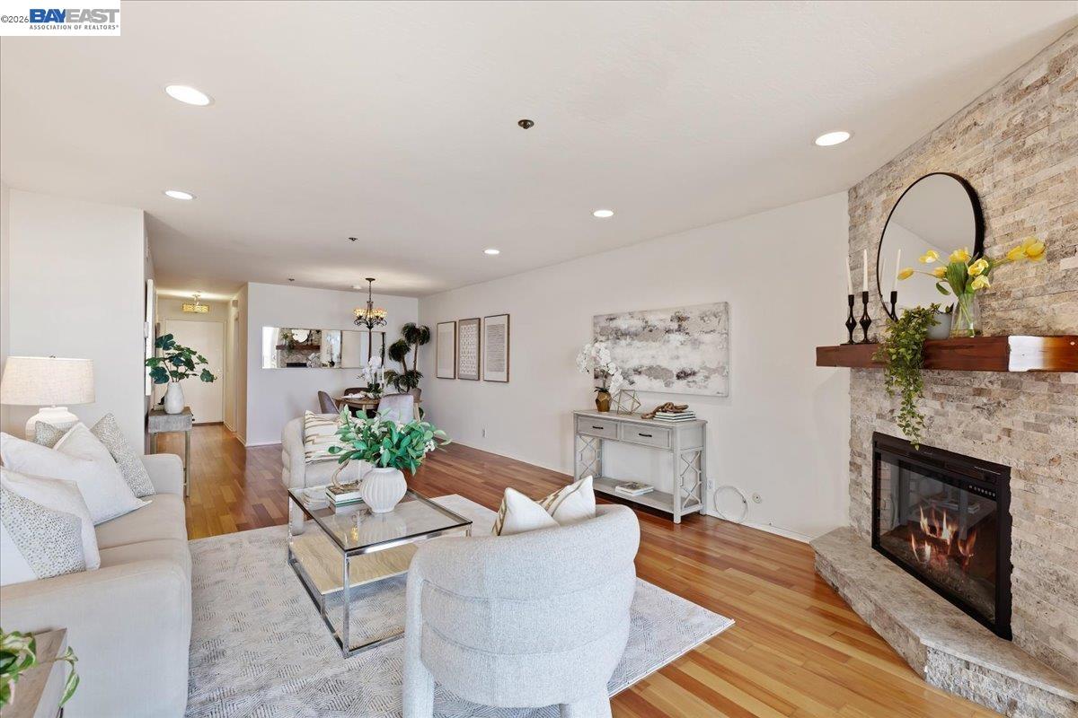 Photo #3: 41125535 Listing: Photo #3