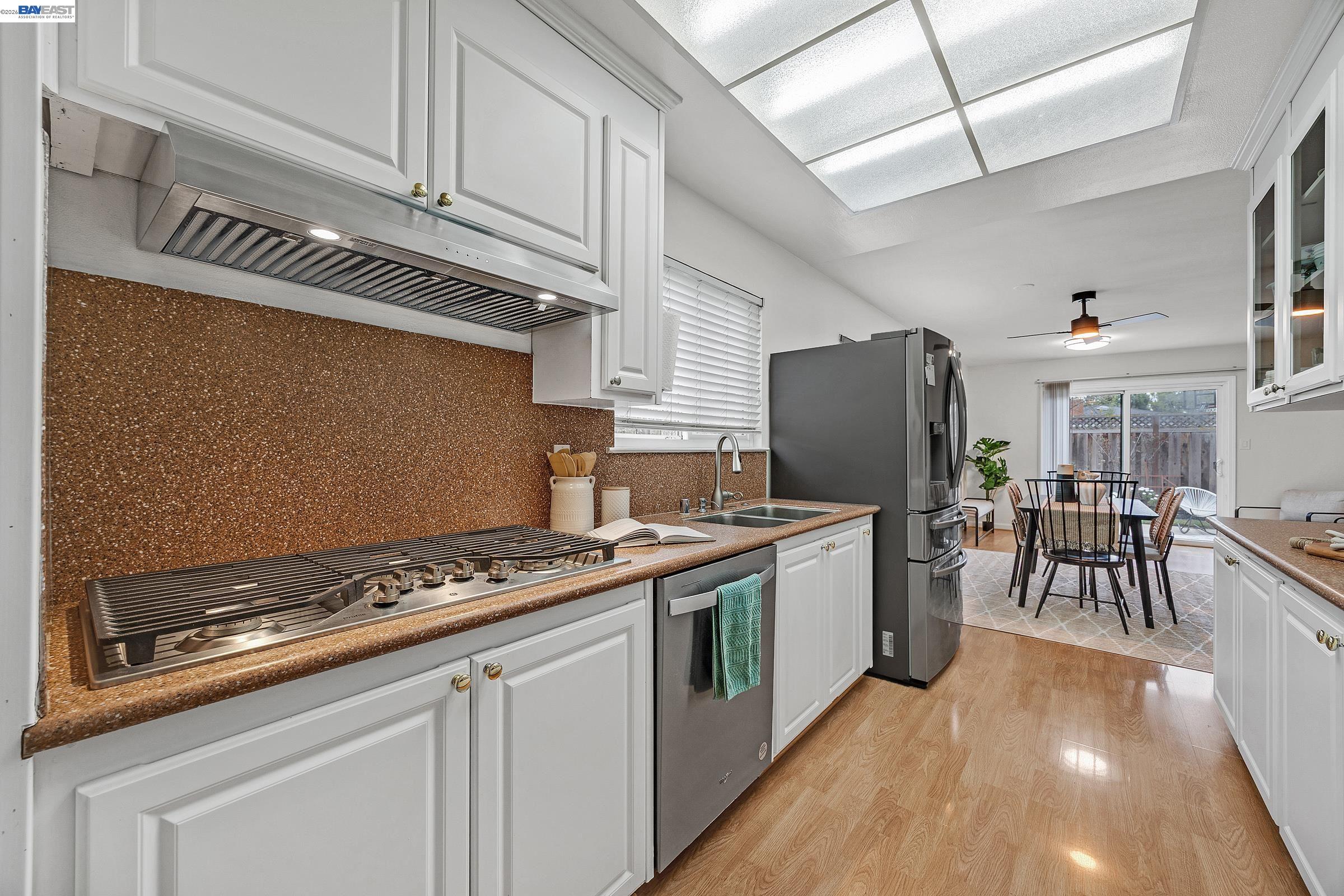 Detail Gallery Image 19 of 43 For 4034 Francisco St, Pleasanton,  CA 94566 - 4 Beds | 2 Baths