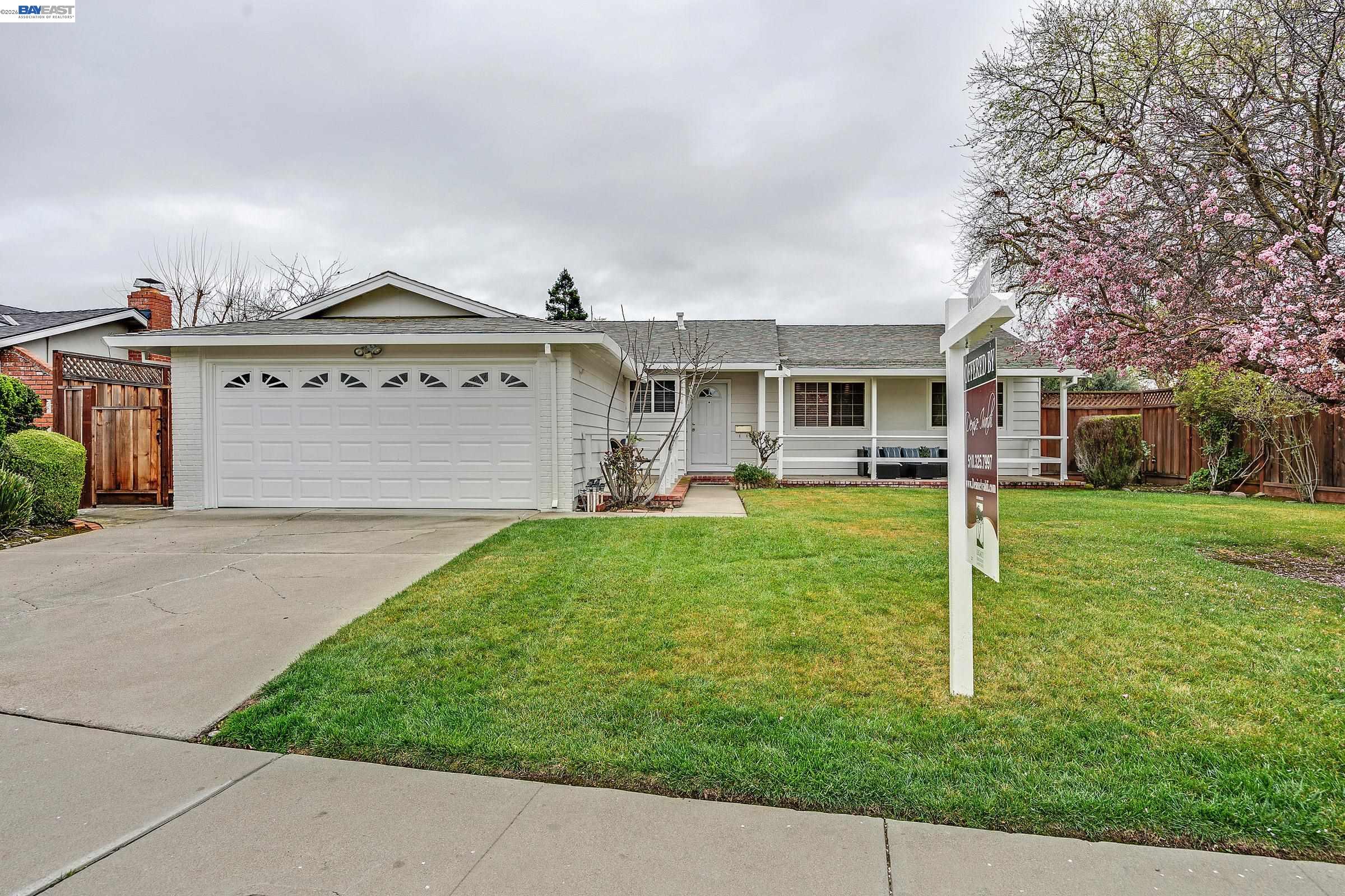 Detail Gallery Image 3 of 43 For 4034 Francisco St, Pleasanton,  CA 94566 - 4 Beds | 2 Baths