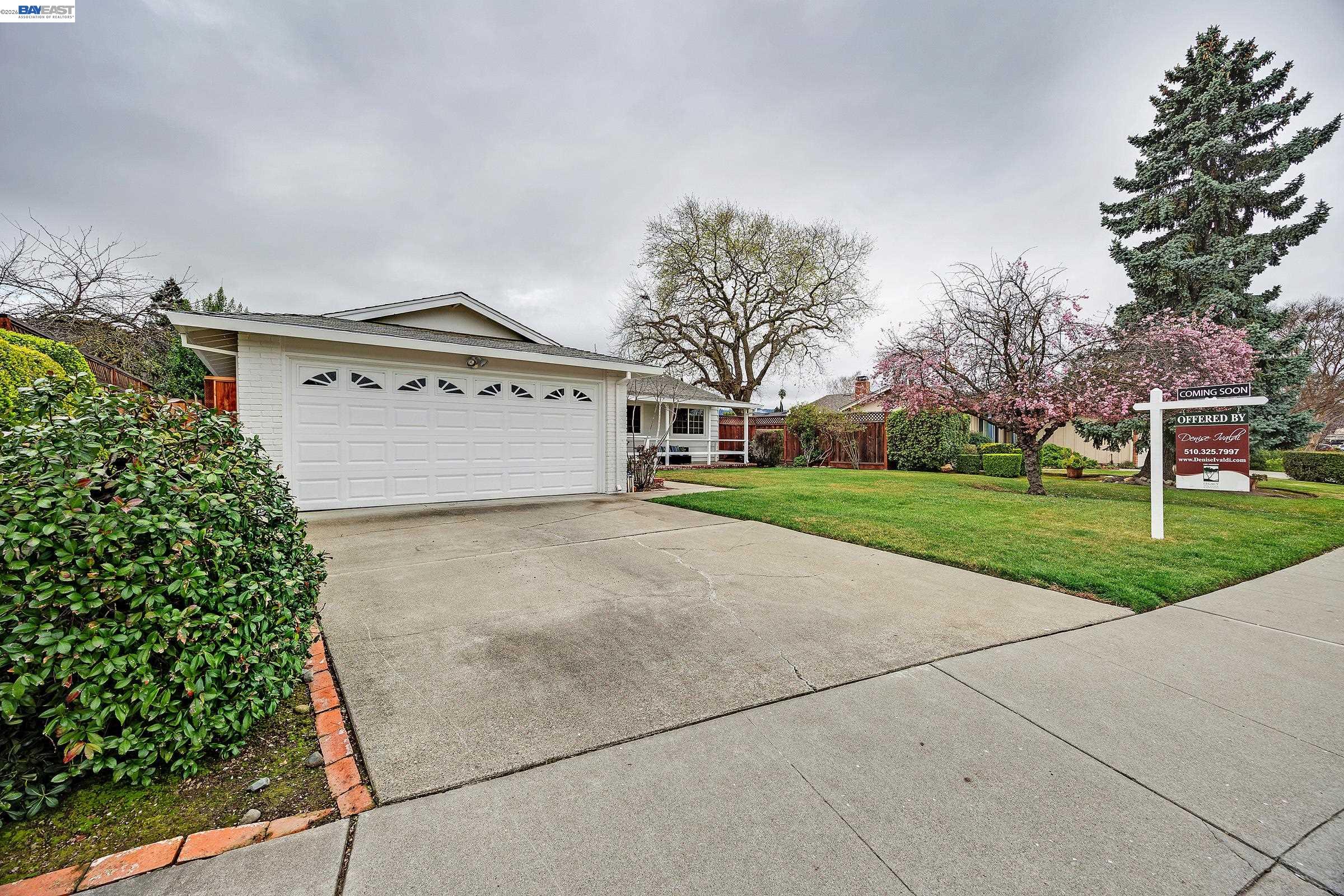 Detail Gallery Image 5 of 43 For 4034 Francisco St, Pleasanton,  CA 94566 - 4 Beds | 2 Baths