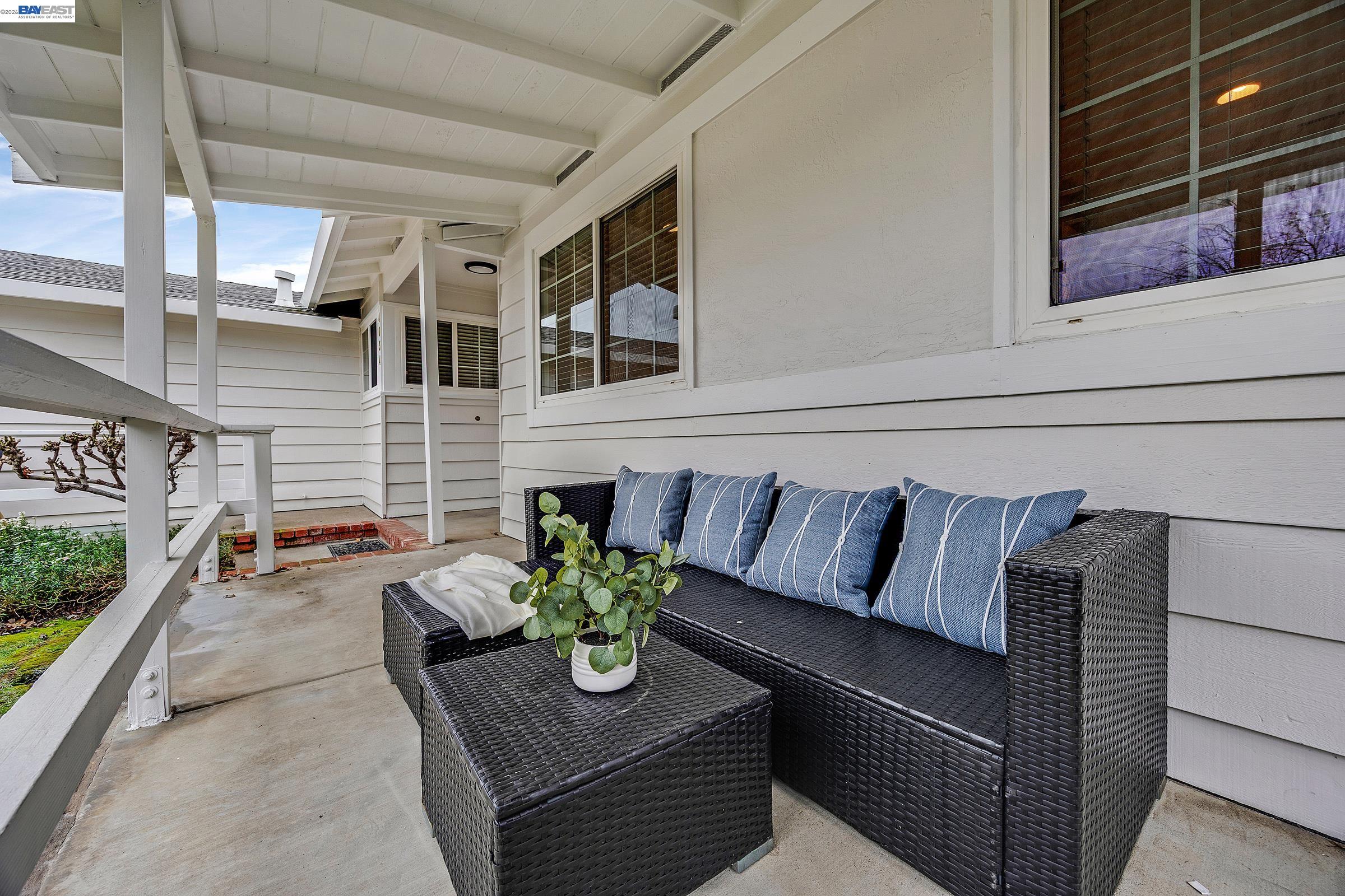 Detail Gallery Image 10 of 43 For 4034 Francisco St, Pleasanton,  CA 94566 - 4 Beds | 2 Baths