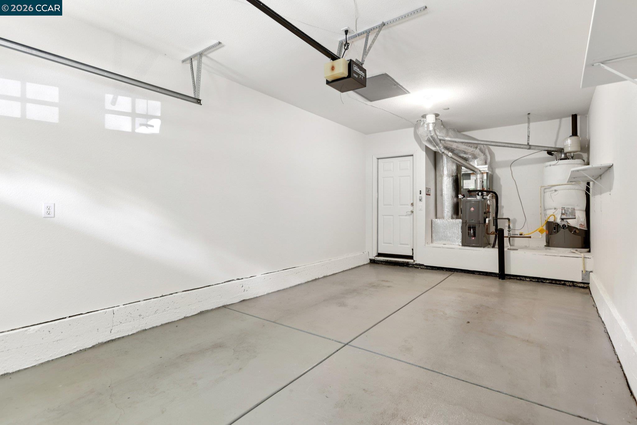 Photo #40: 41125537 Listing: Photo #40