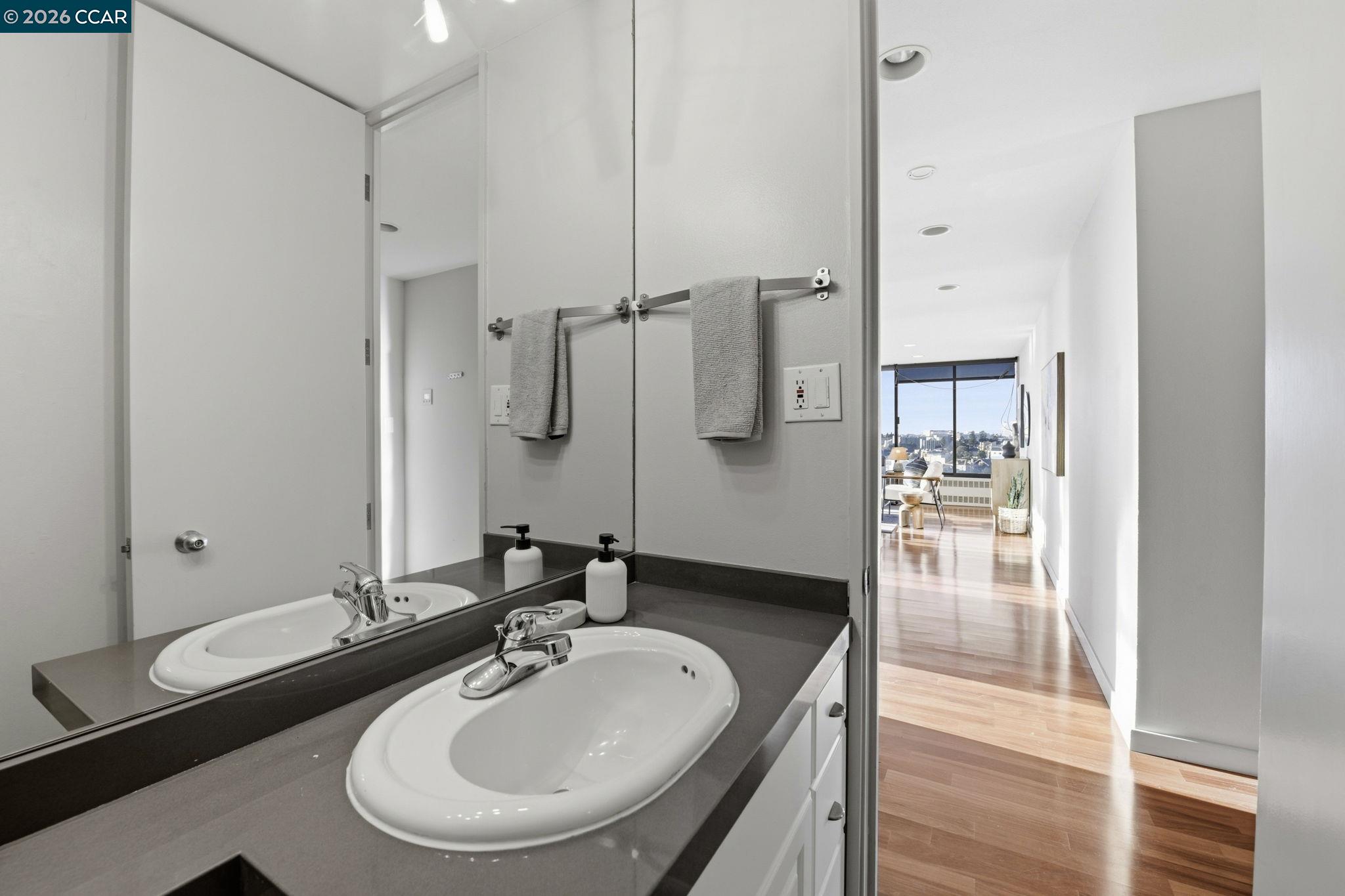 Photo #24: 41125538 Listing: Photo #24