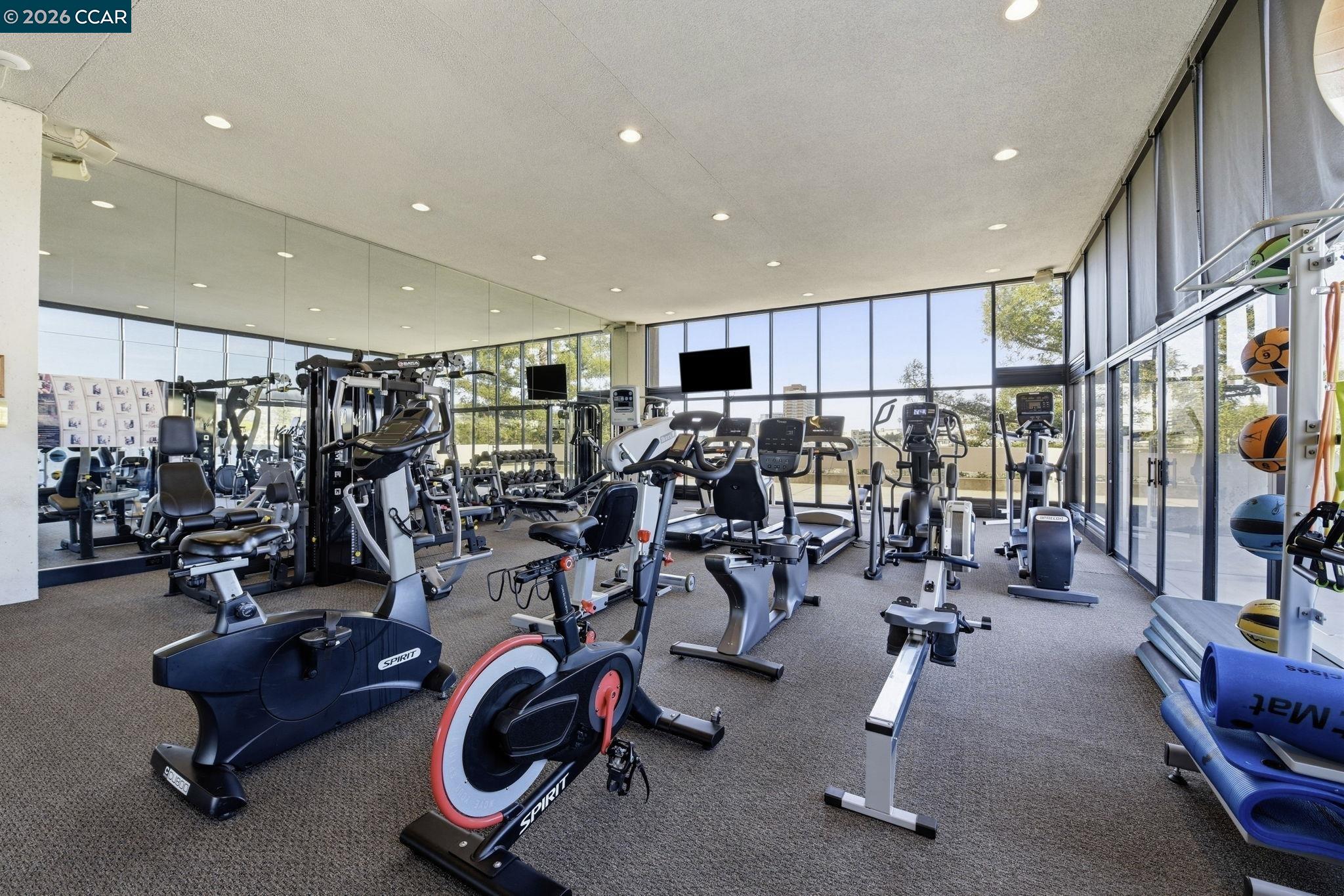 Photo #28: 41125538 Listing: Photo #28